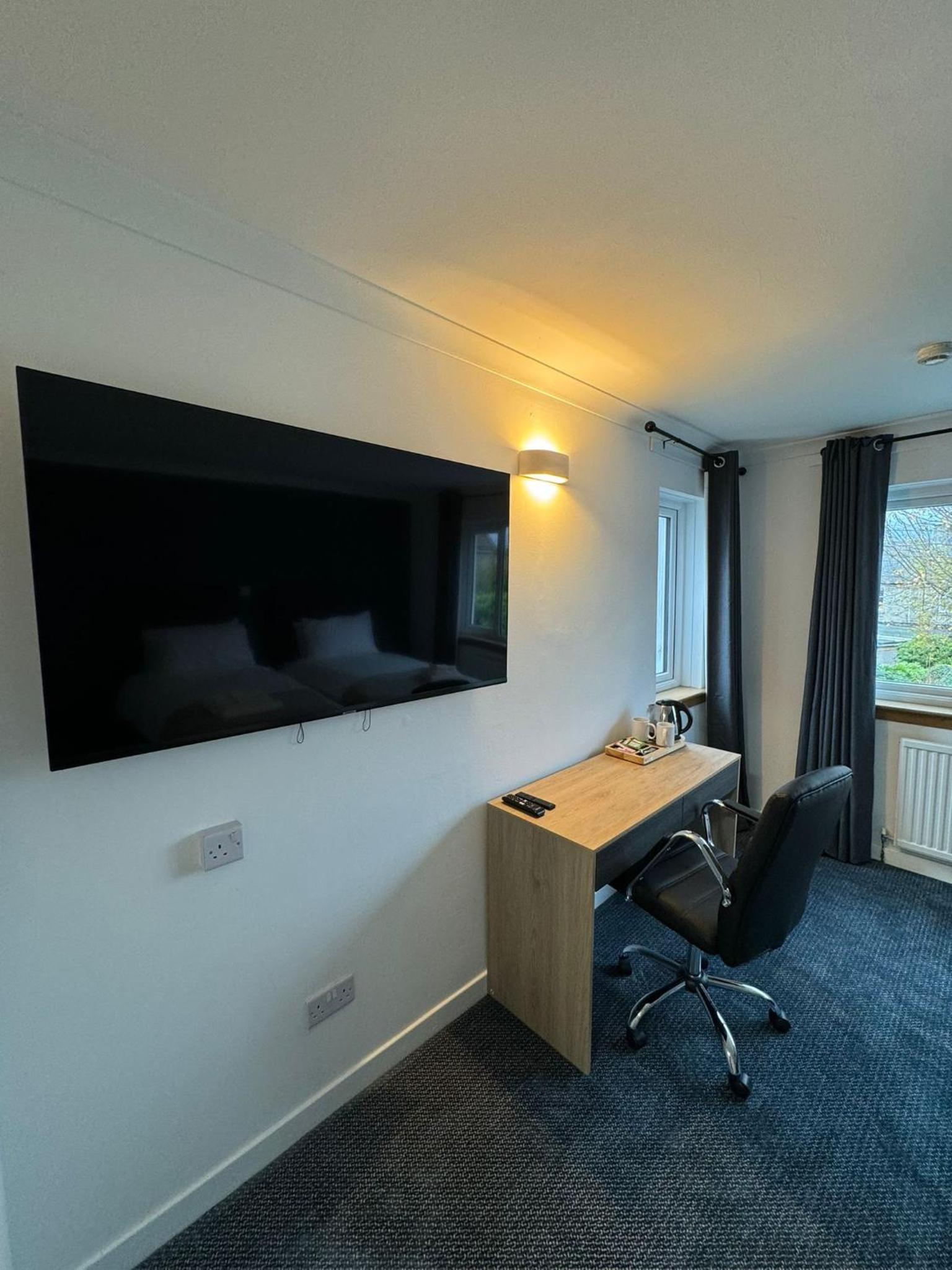 Deluxe King Room photo 3