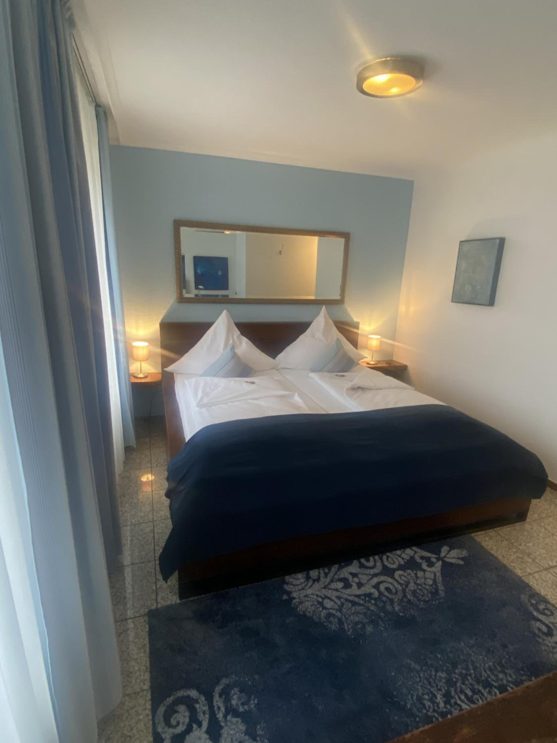 Double Room - Photo 2