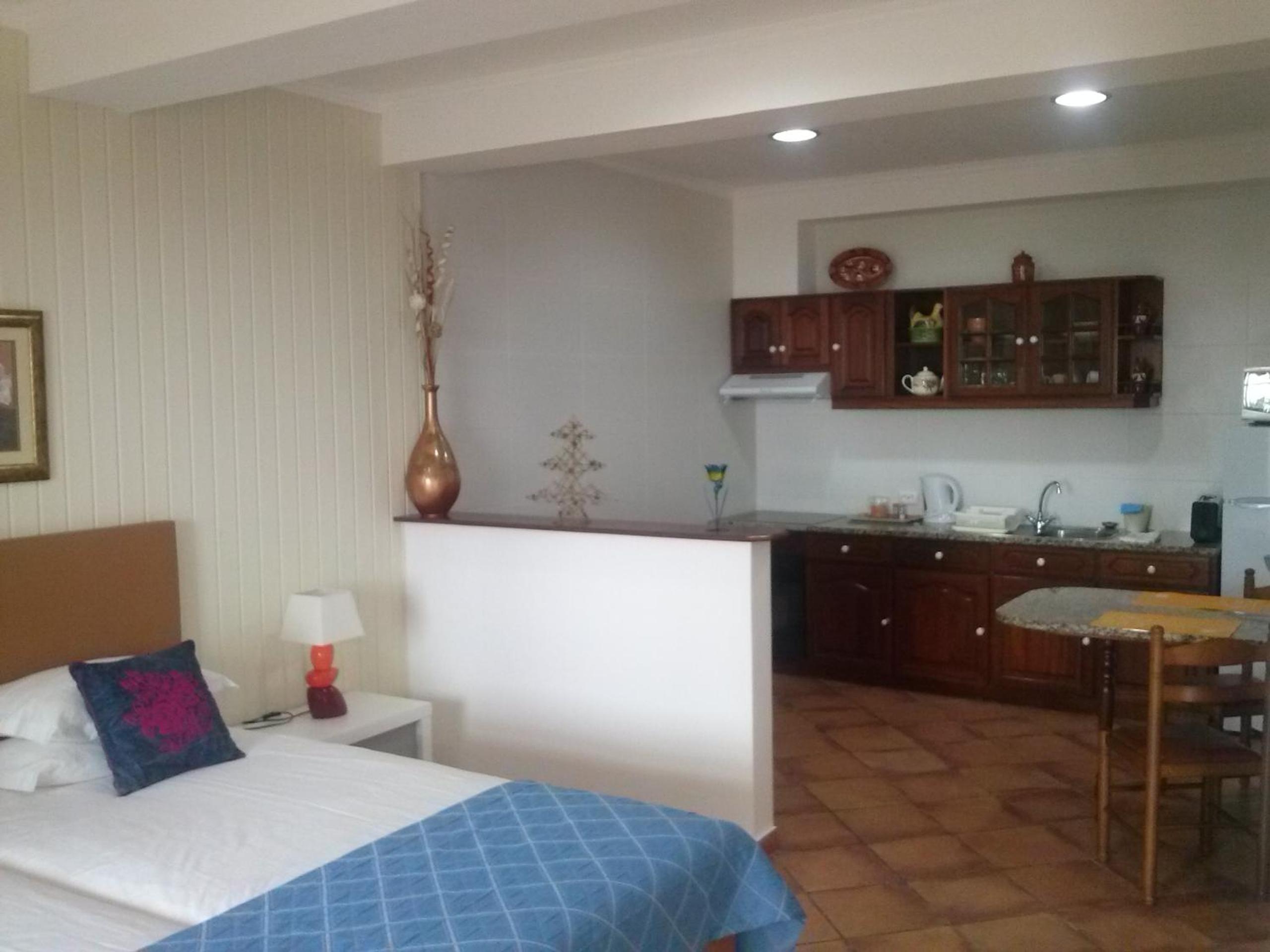 Studio with Sea View - Pool Side