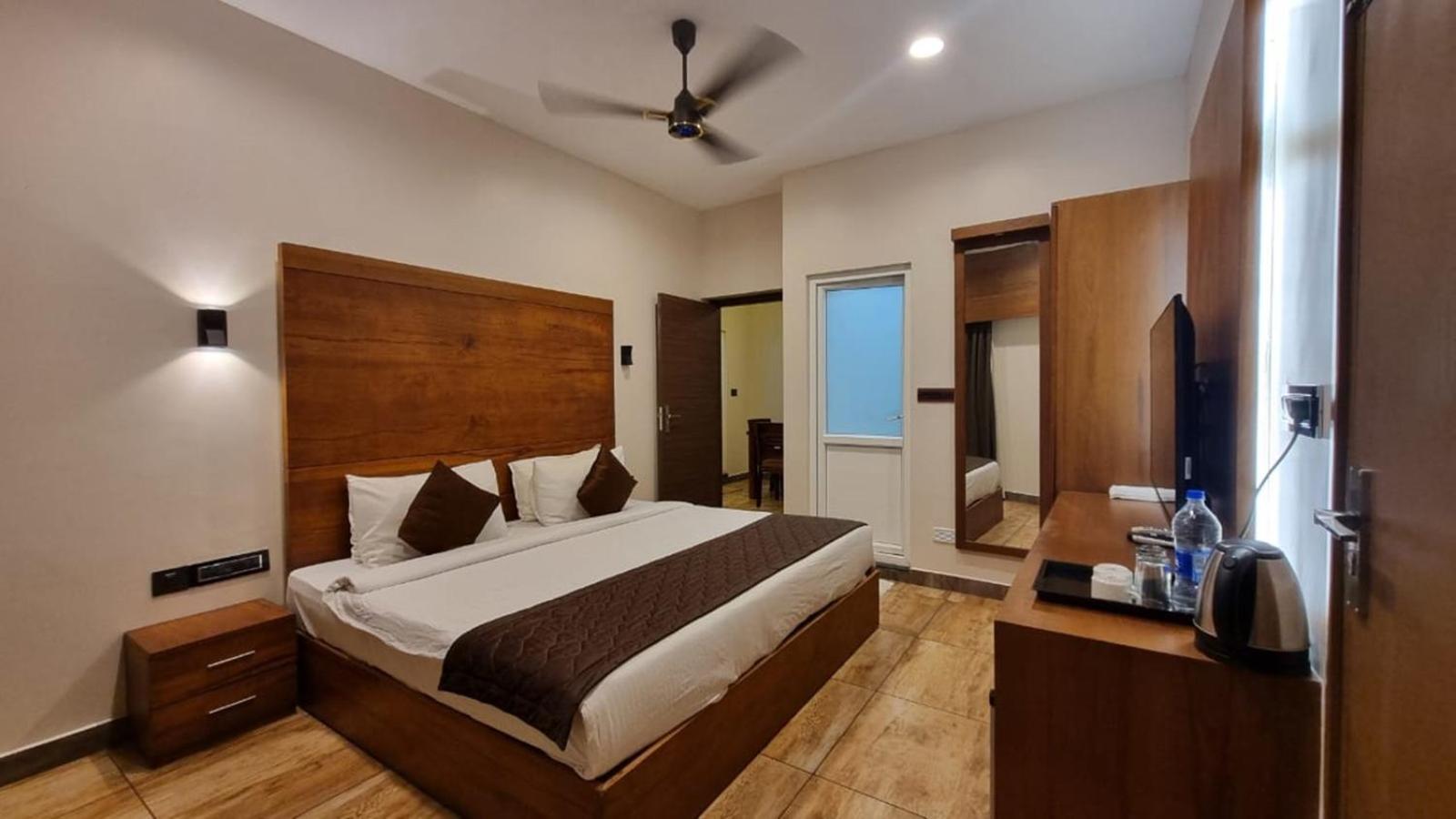 Suite with Mountain View - Photo 1