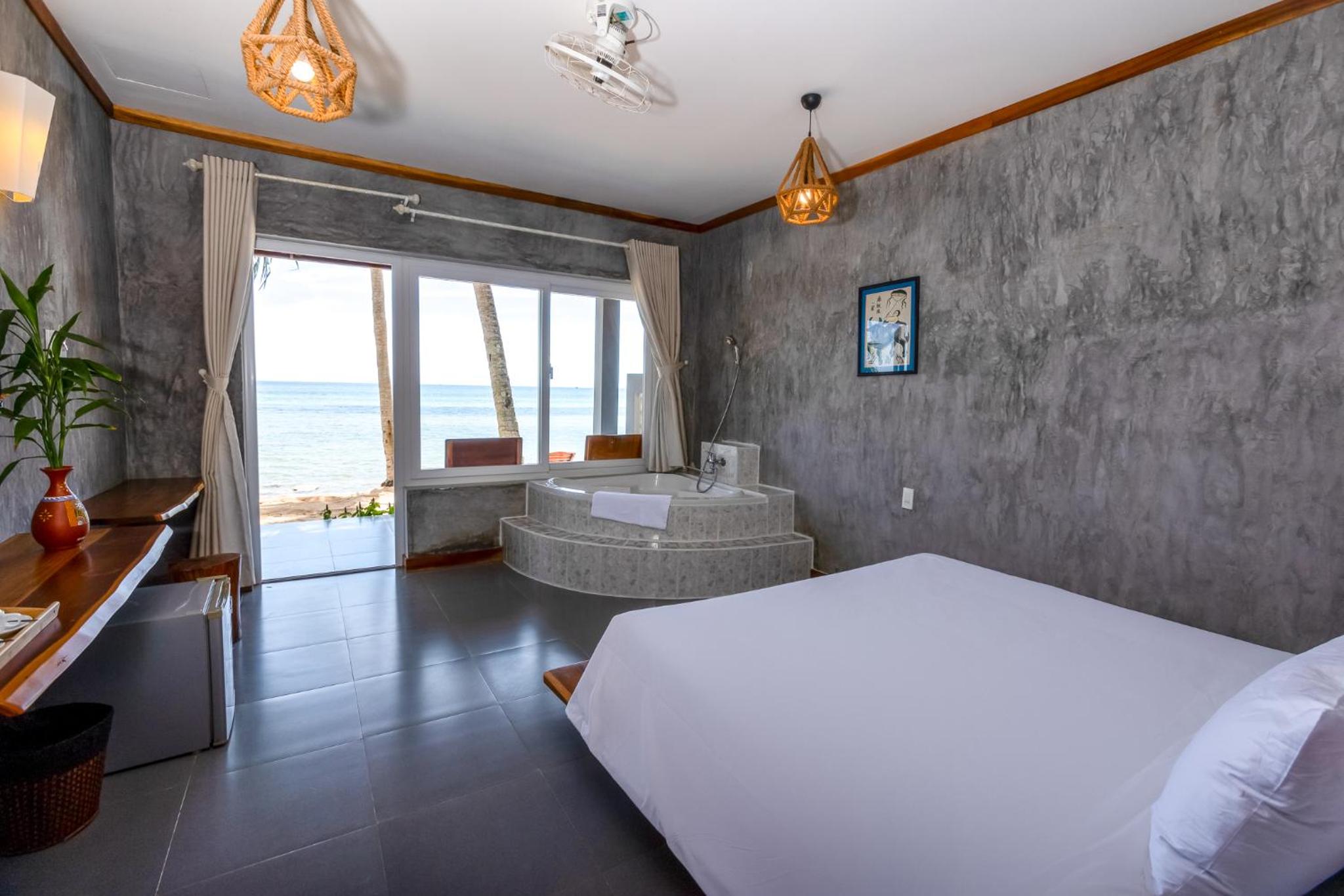 Bungalow - Beach Front