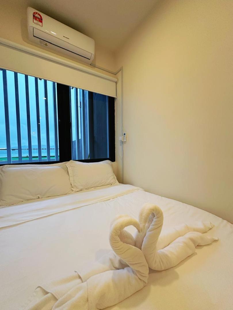 Two-Bedroom Apartment with Sea View