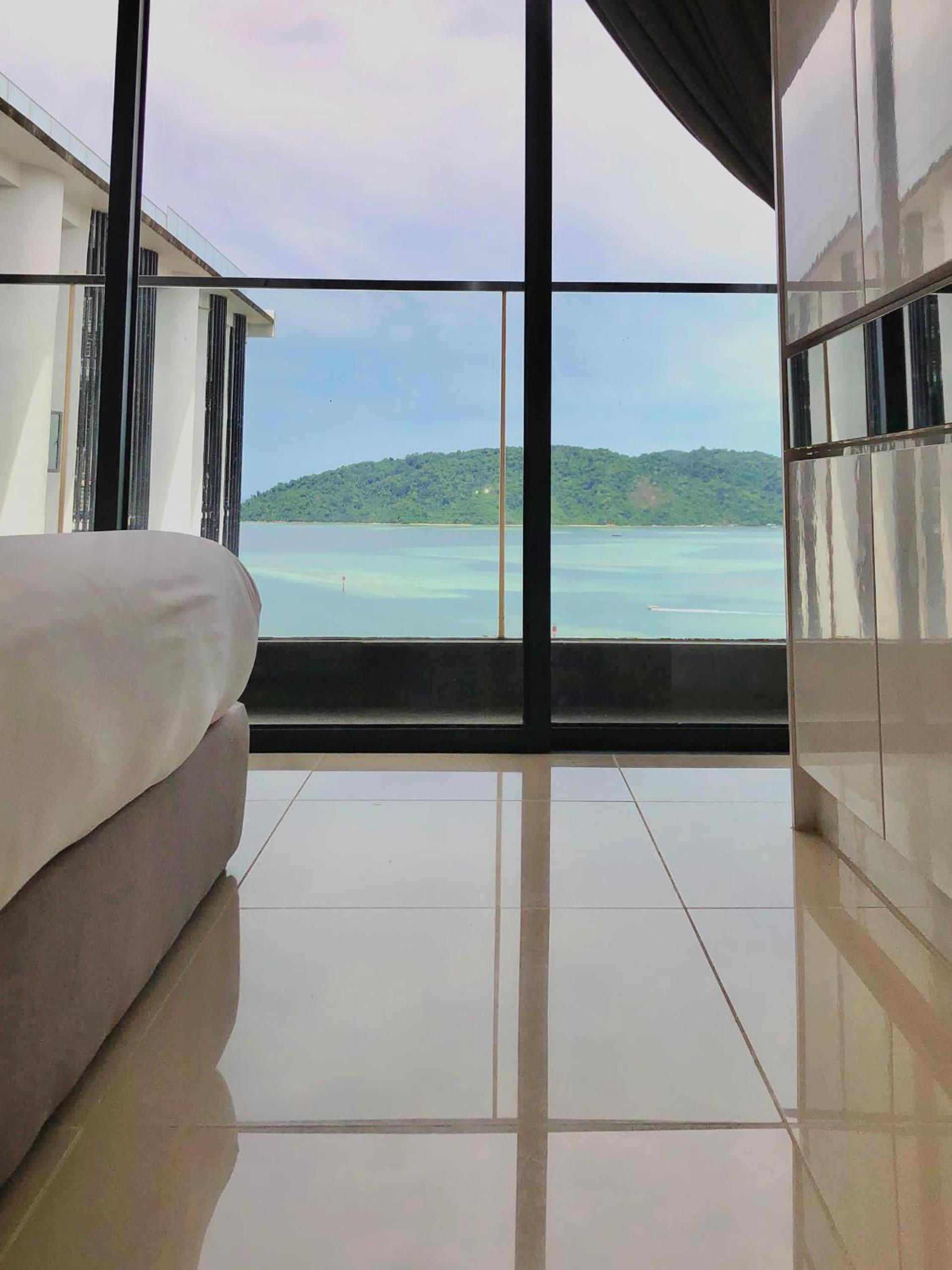 Two-Bedroom Apartment with Sea View