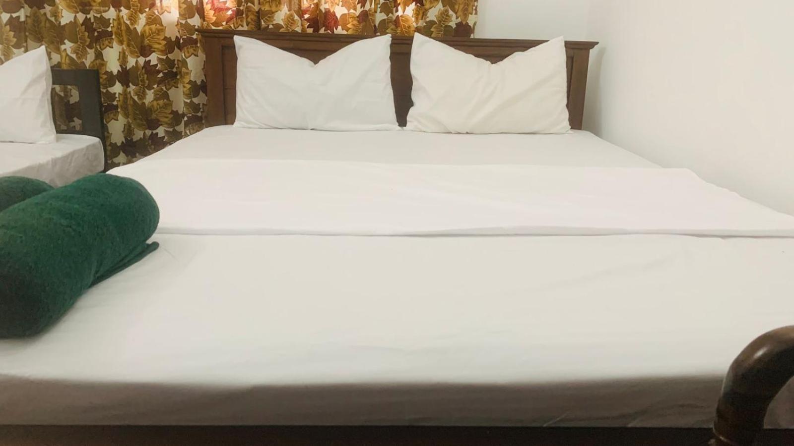 Double Room with Extra Bed photo 2
