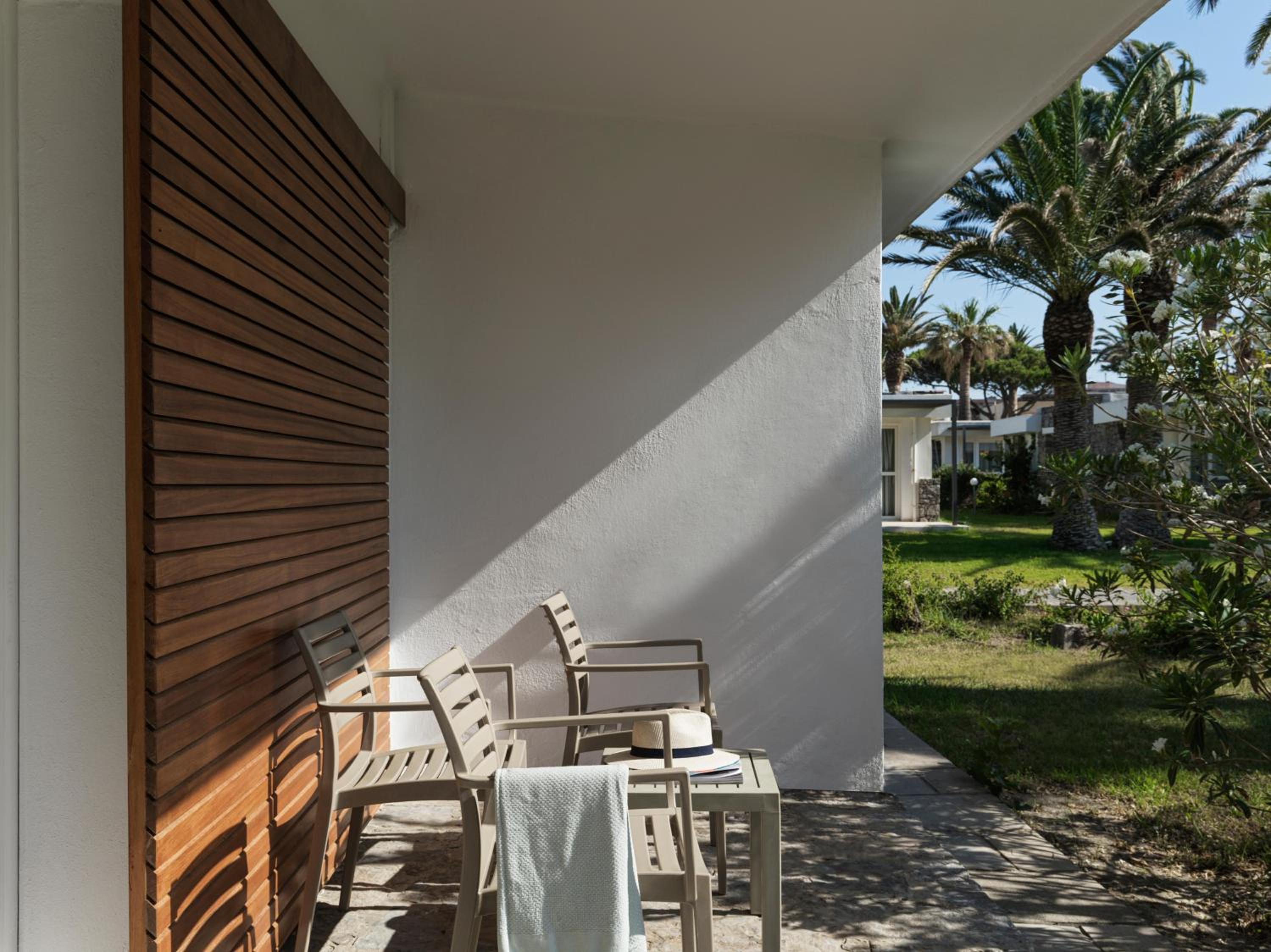 Bungalow Garden view