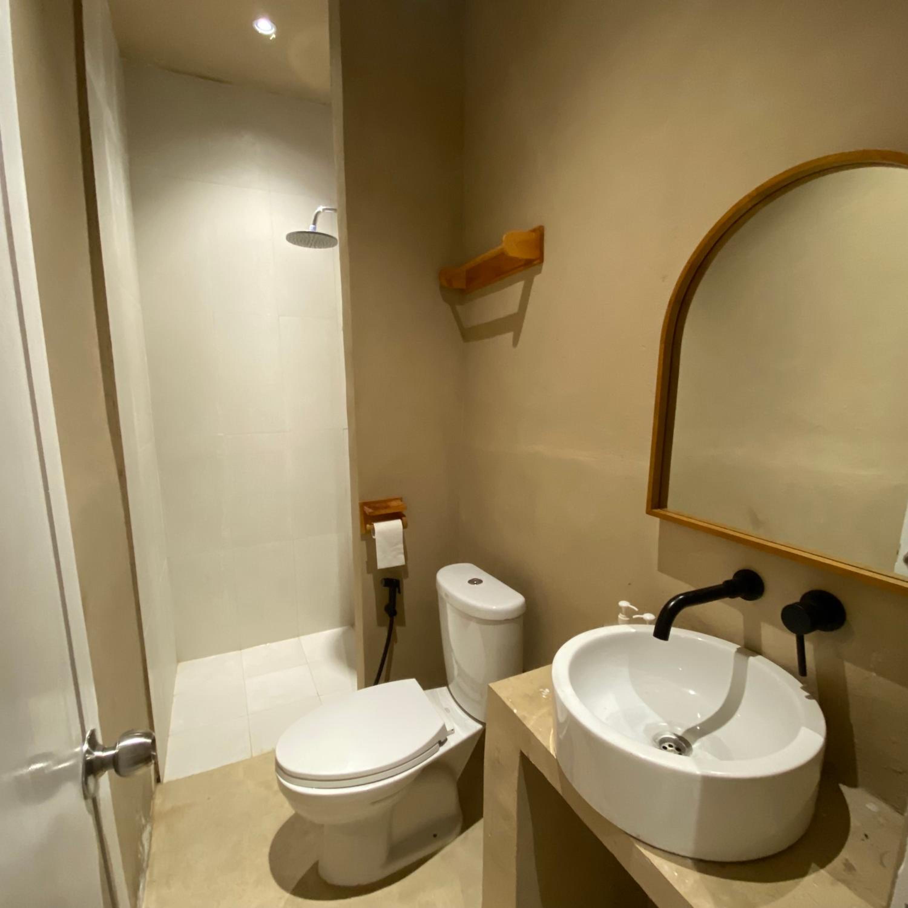 Twin Room - Photo 7