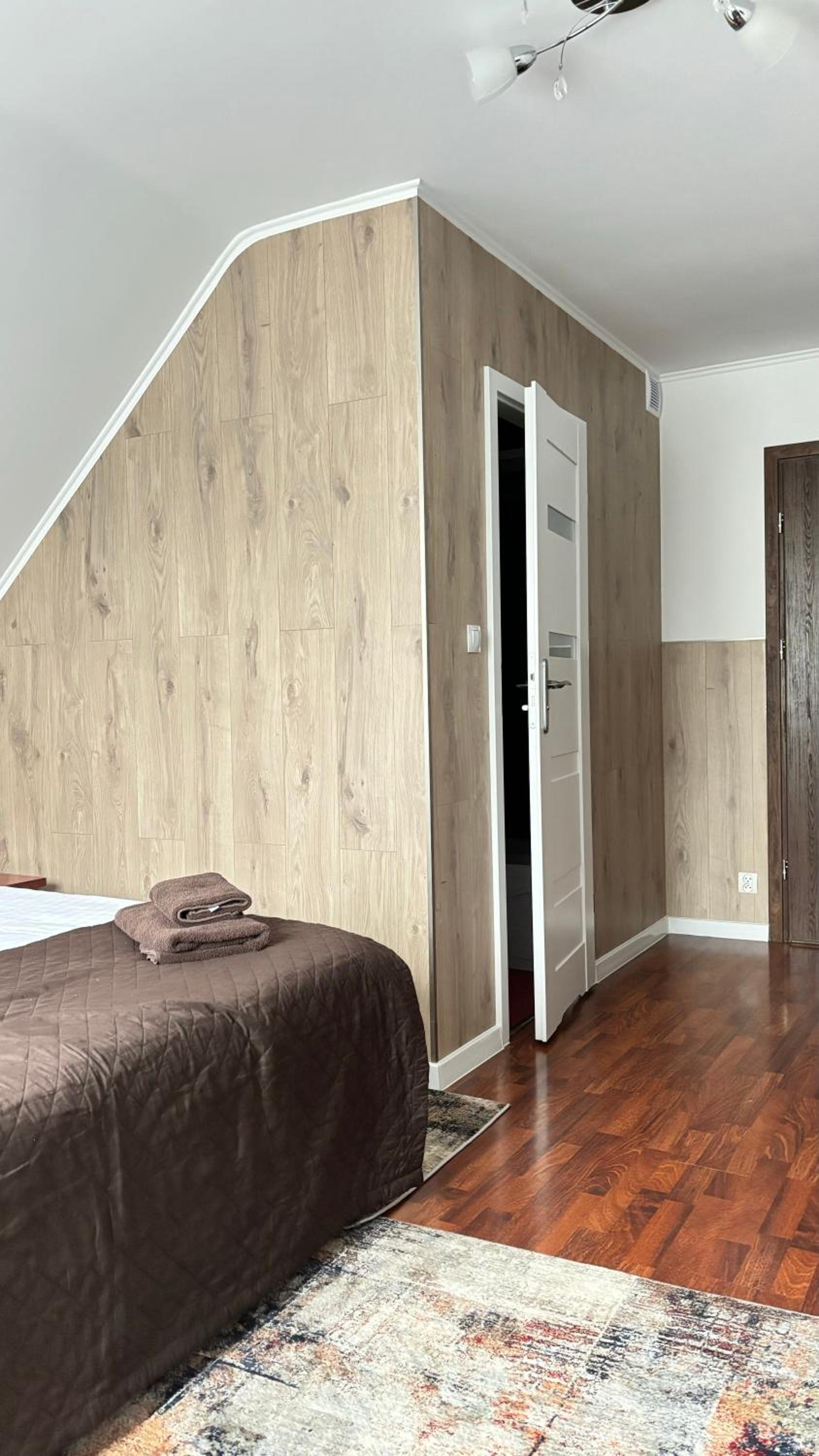 Twin Room - Photo 6
