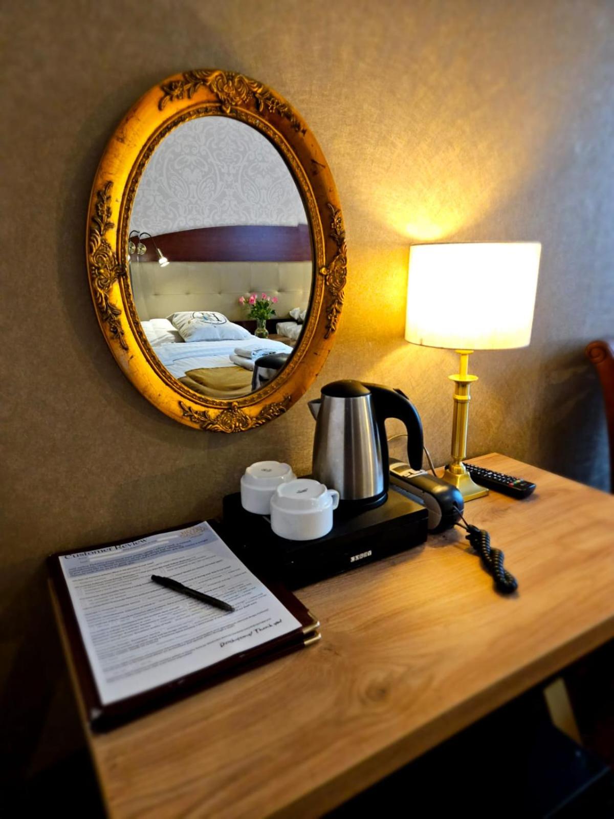 Deluxe Twin Room photo 2