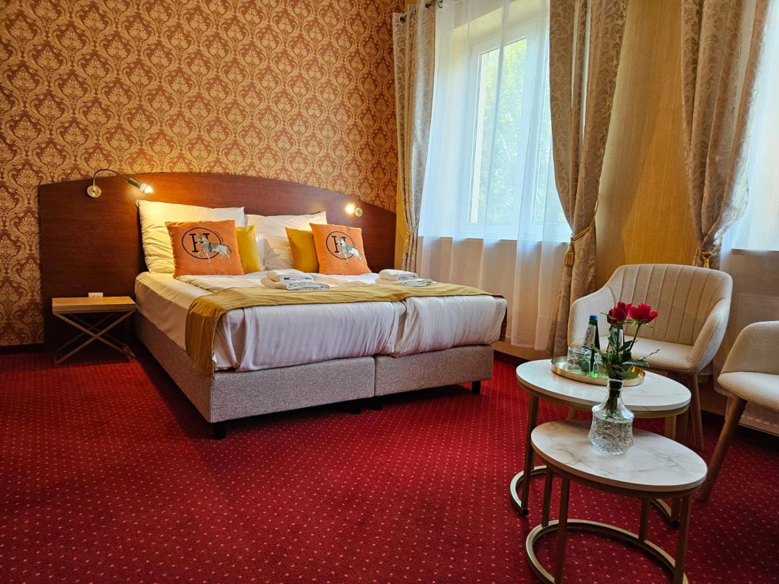 Deluxe Double Room - Photo 27