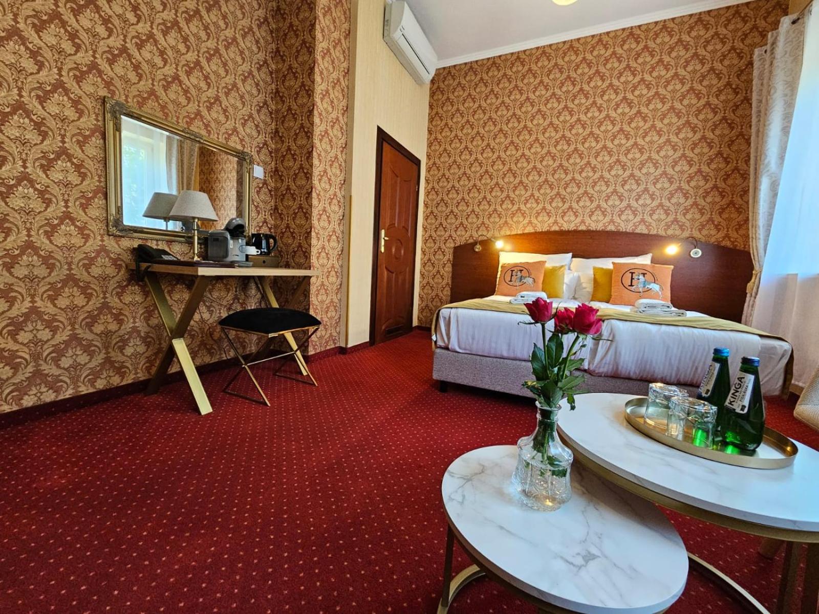 Deluxe Double Room - Photo 15