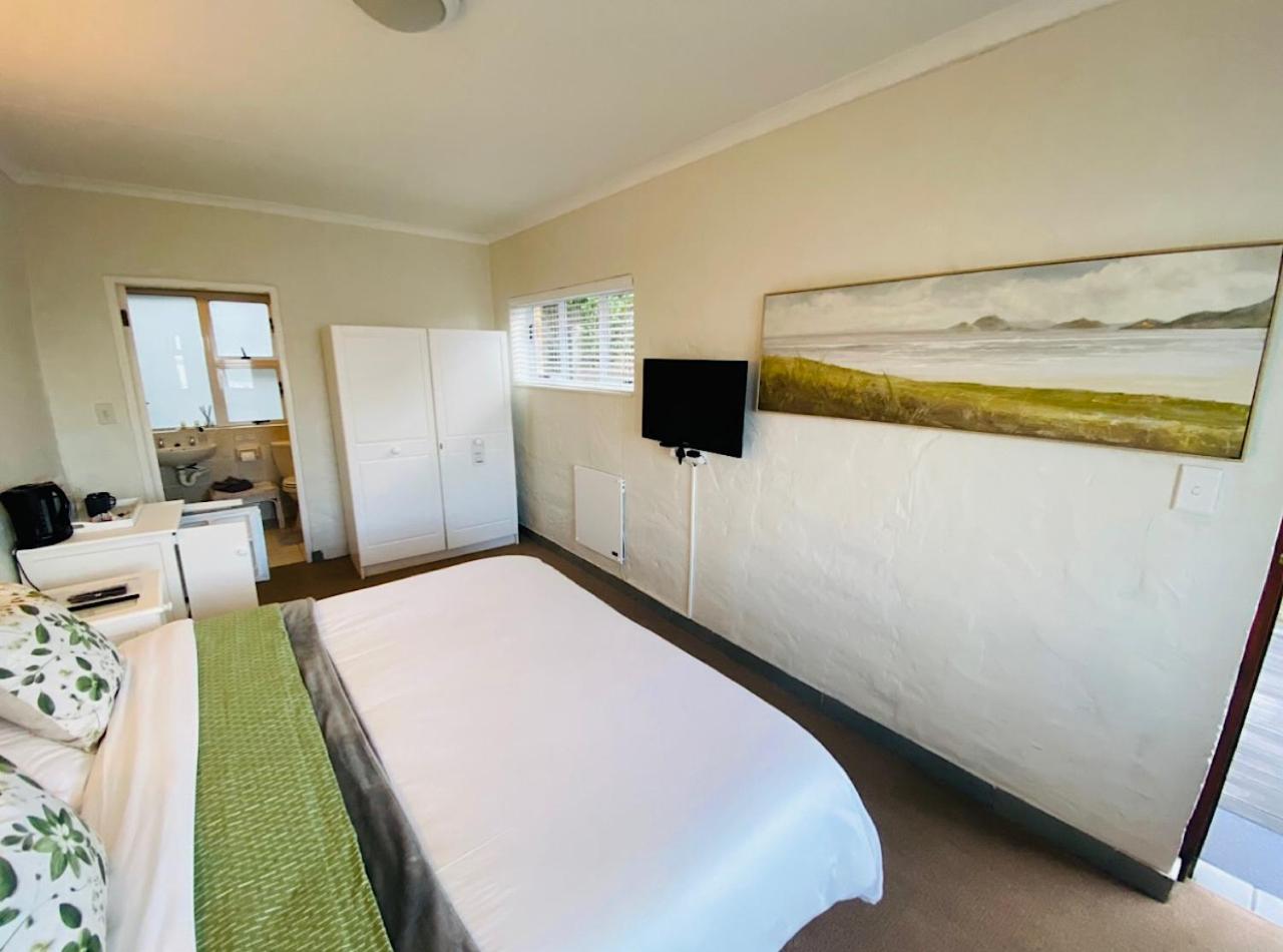 Standard Double or Twin Room 1 - Photo 4