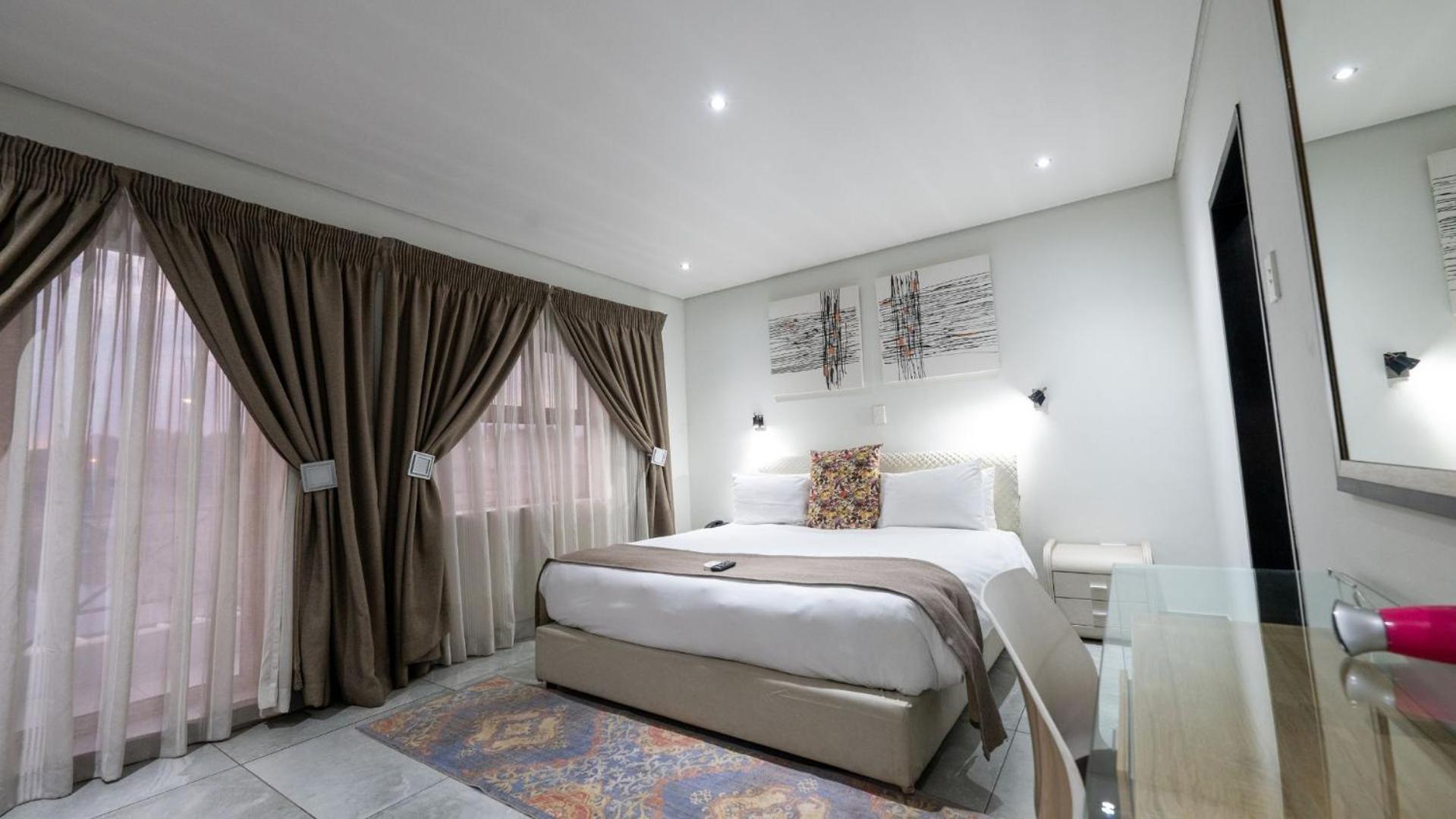 Superior King Room photo 1