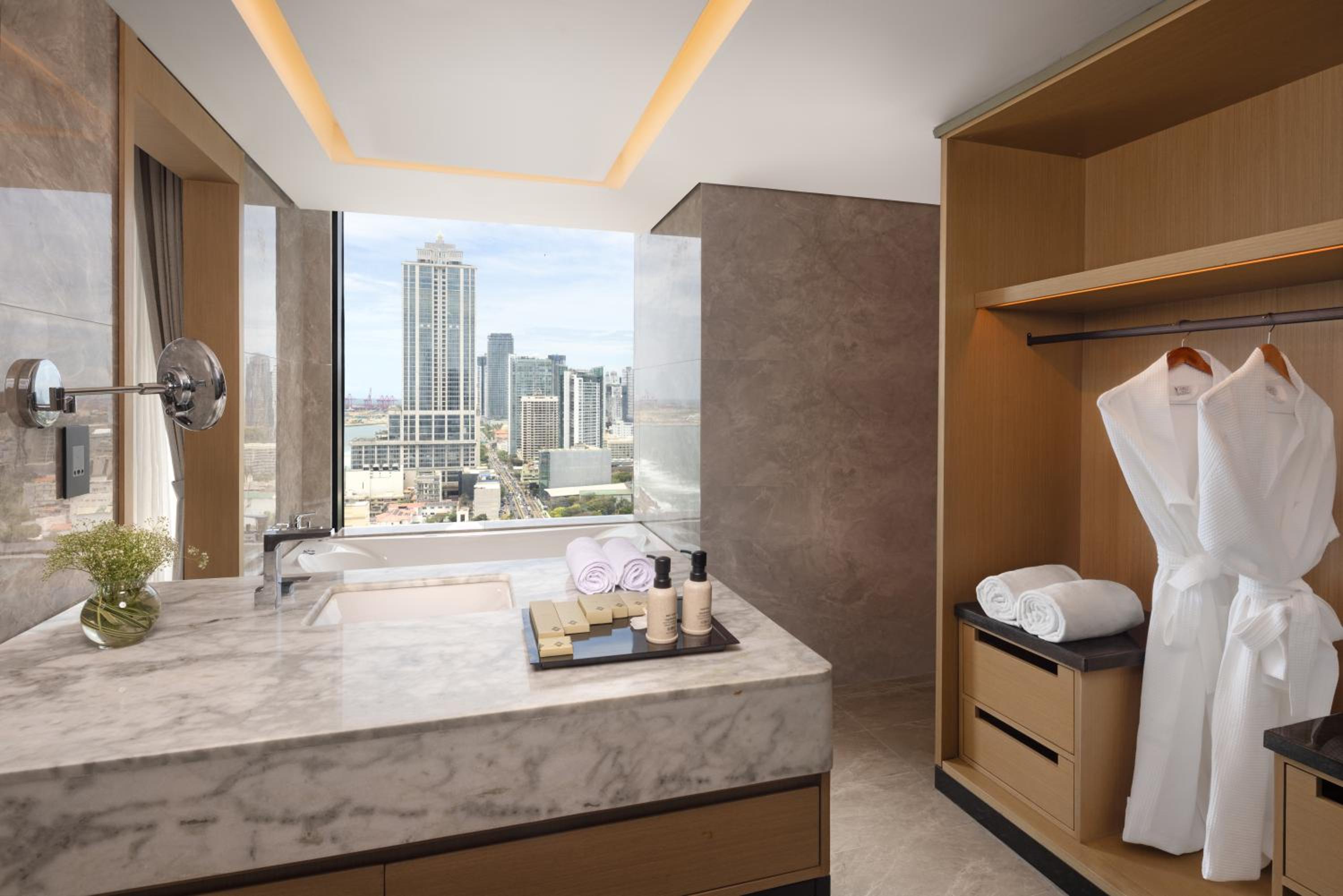 Executive Suite Ocean View - Photo 5