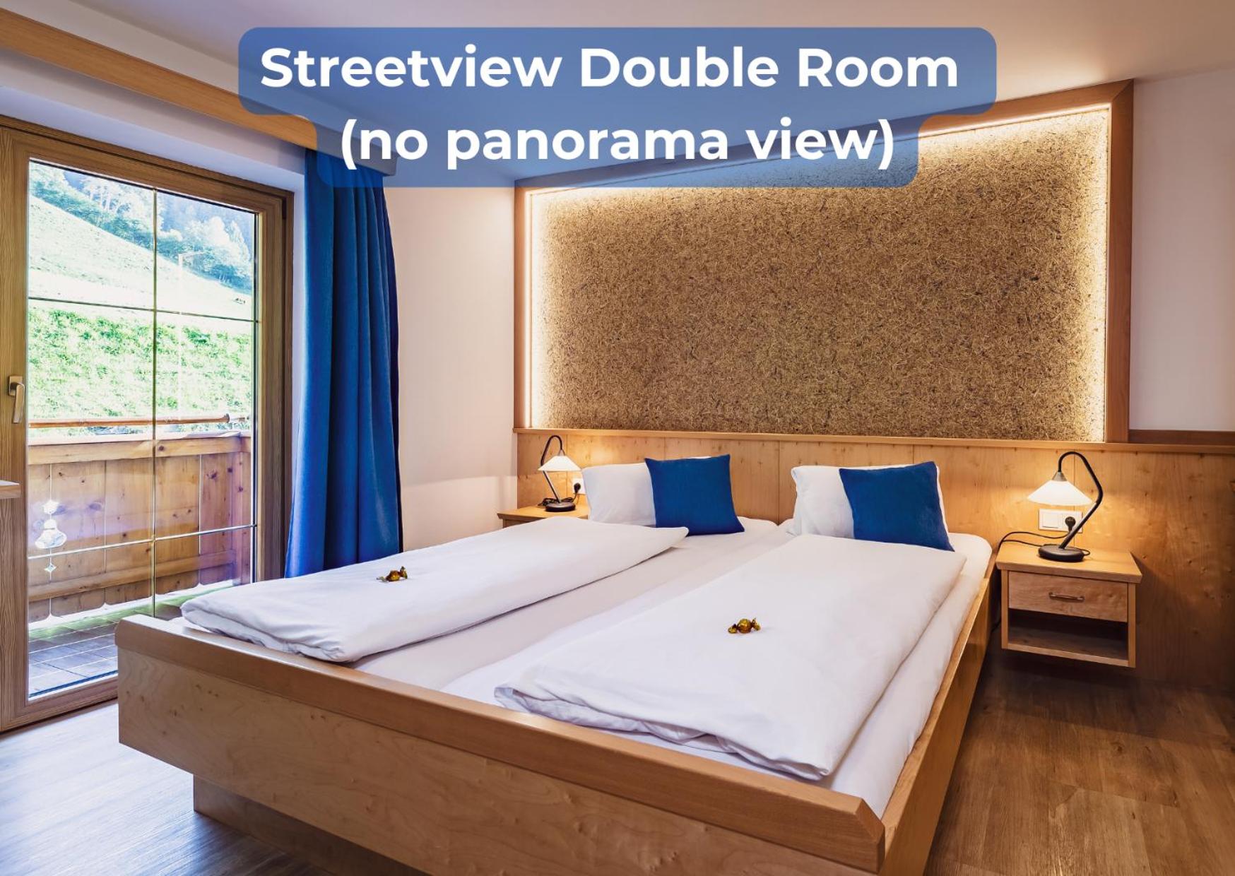 Double Room with Balcony with Free Tauern Spa Entry