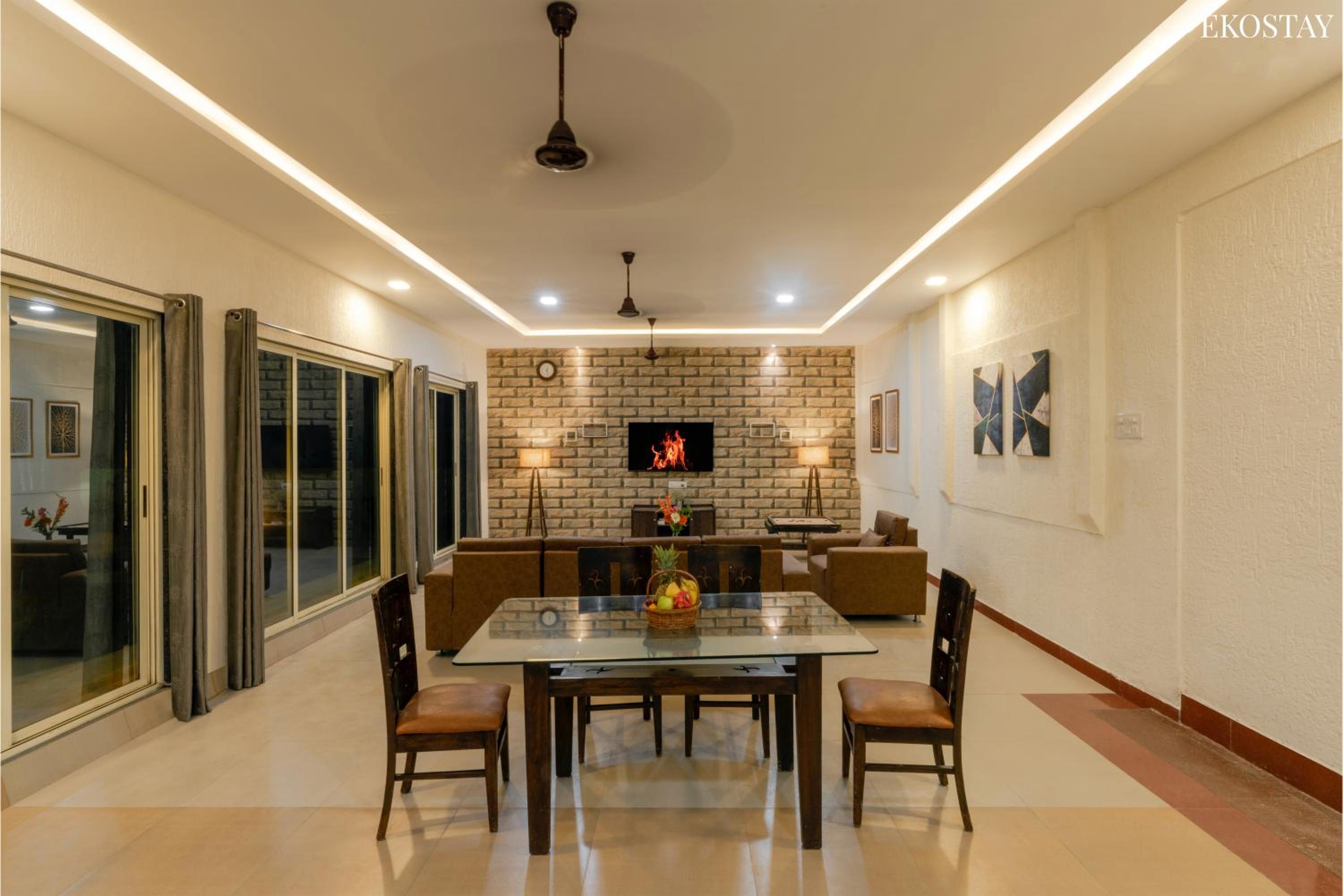 Villa photo 2