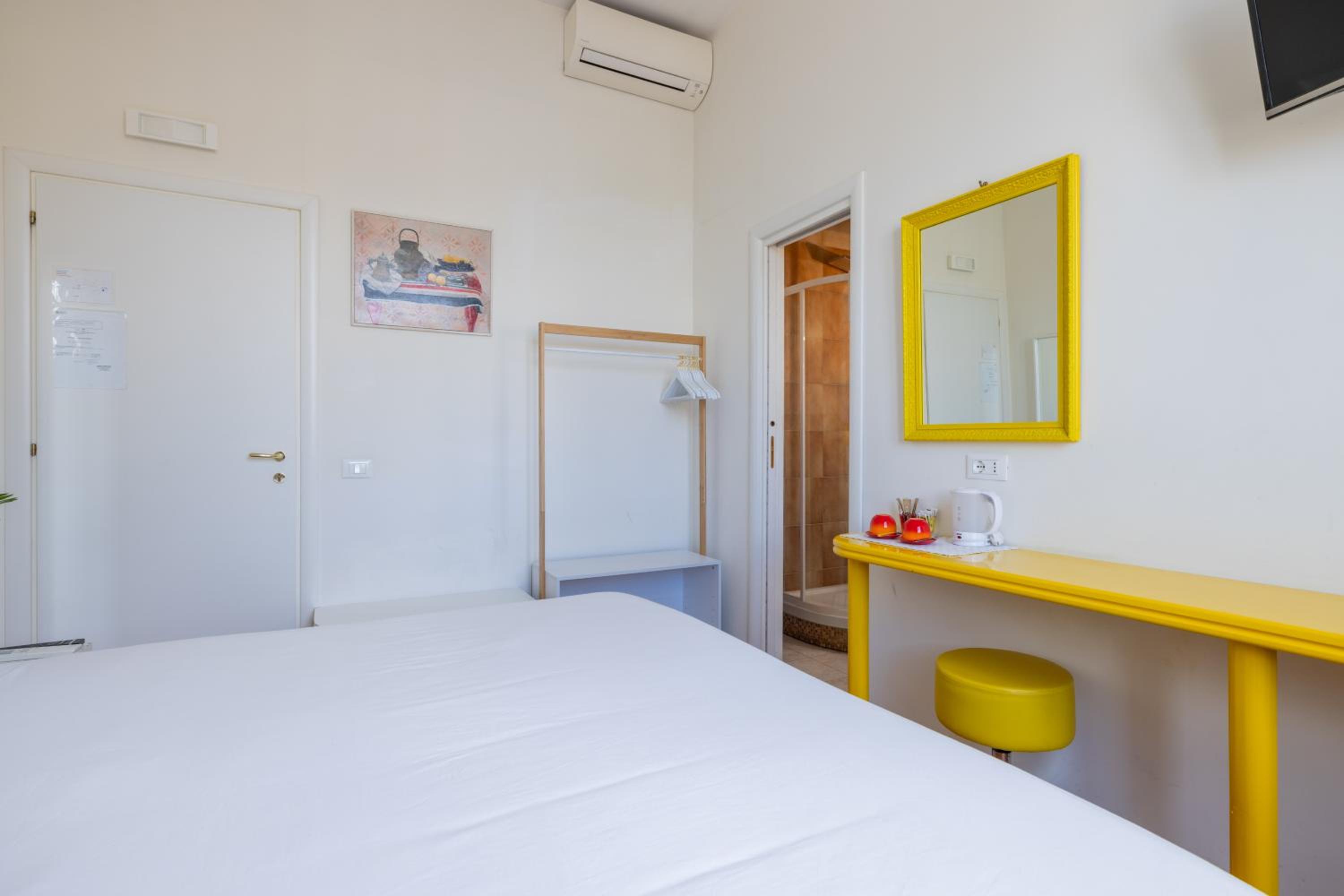 Double or Twin Room with Bathroom photo 1