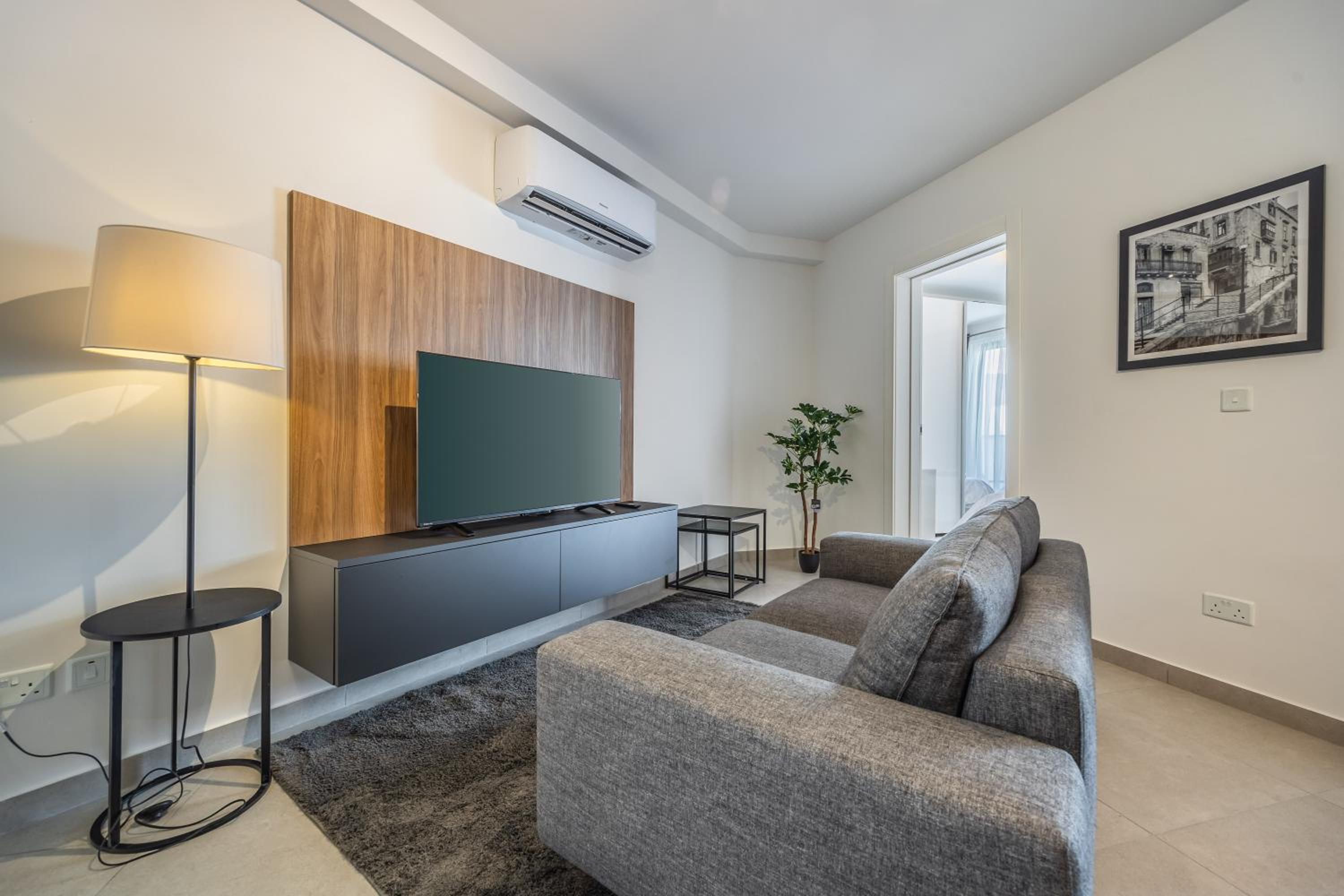Three-Bedroom Apartment photo 1