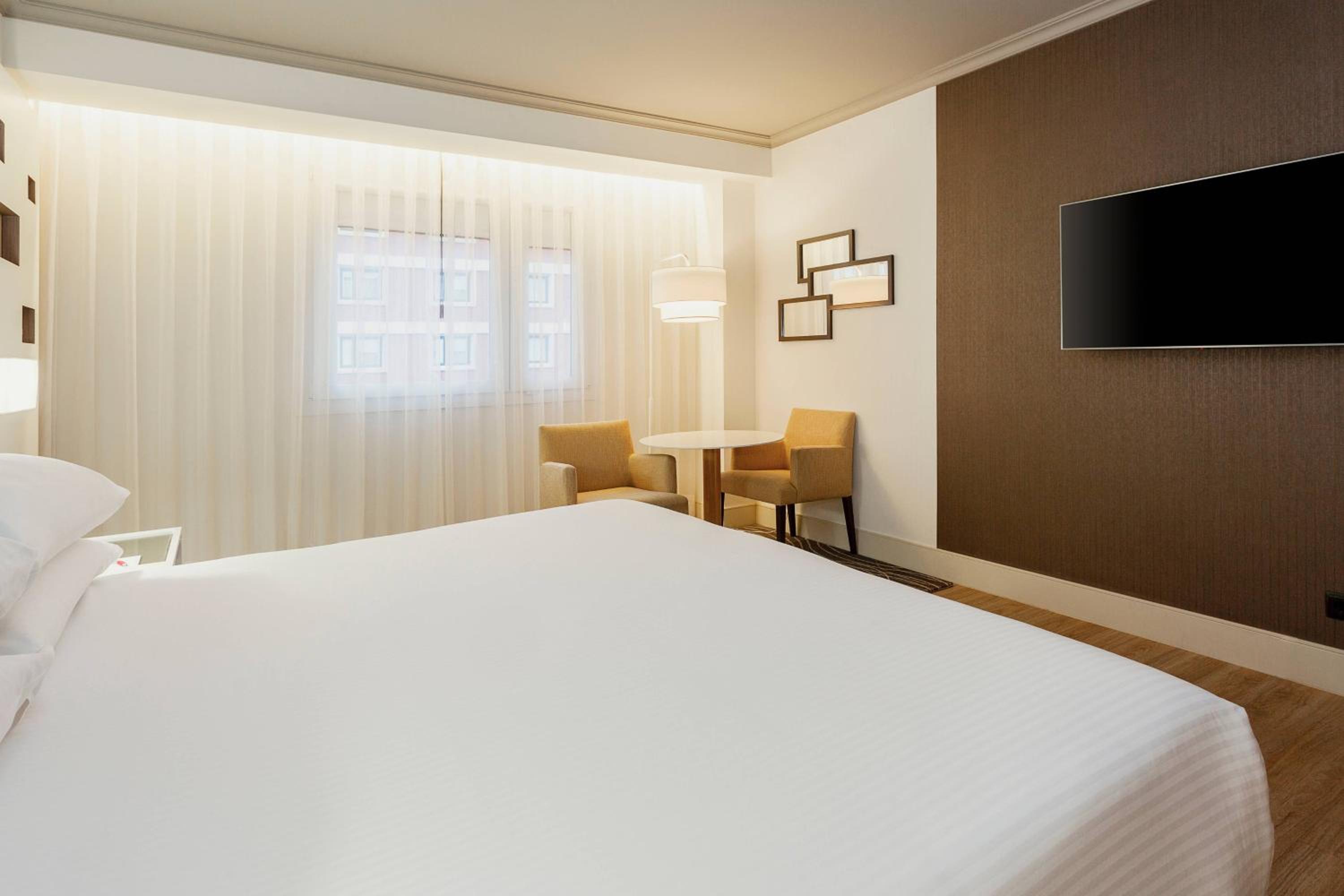 Premium King Room