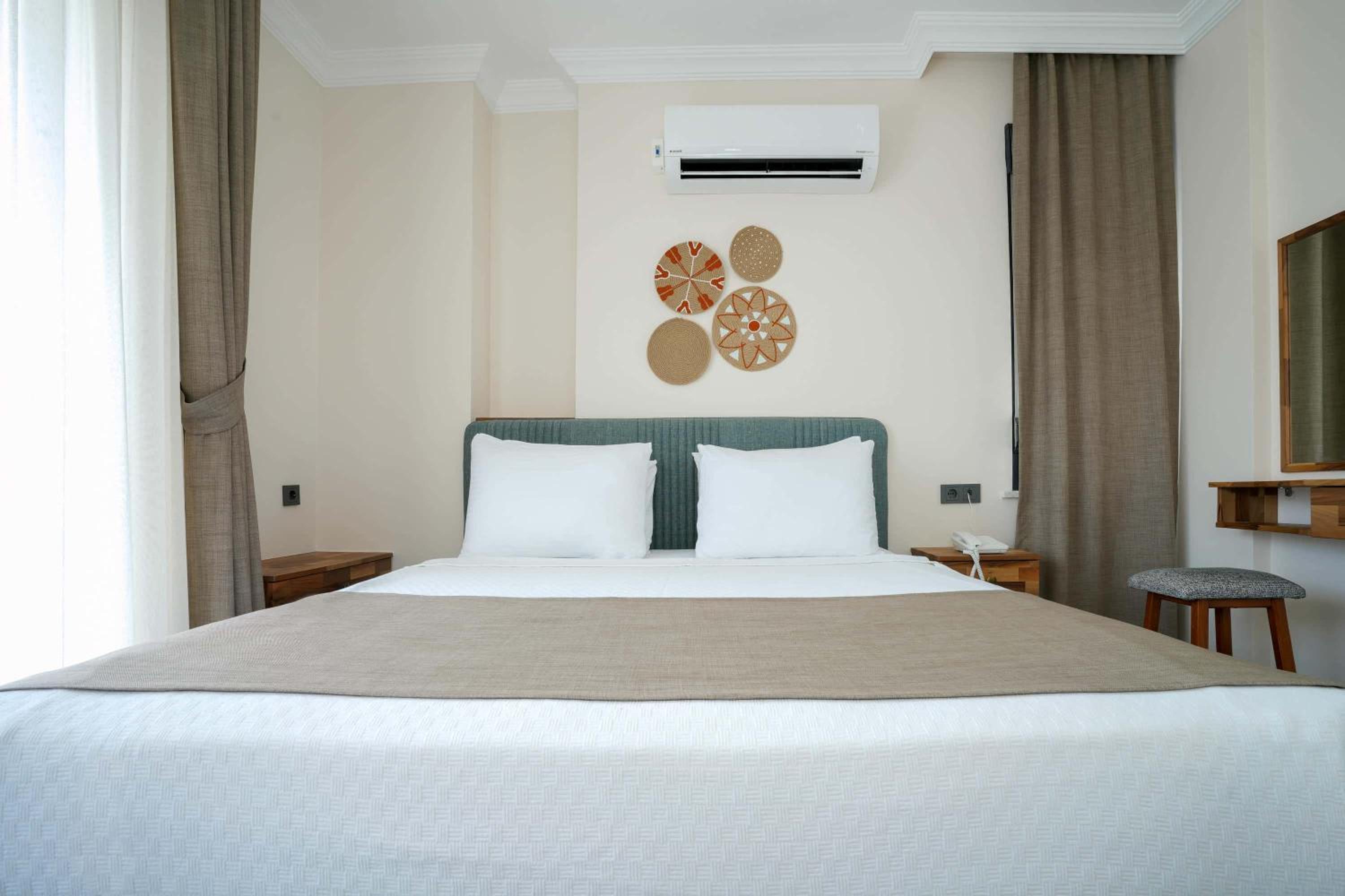 Standard Double Room - Photo 1