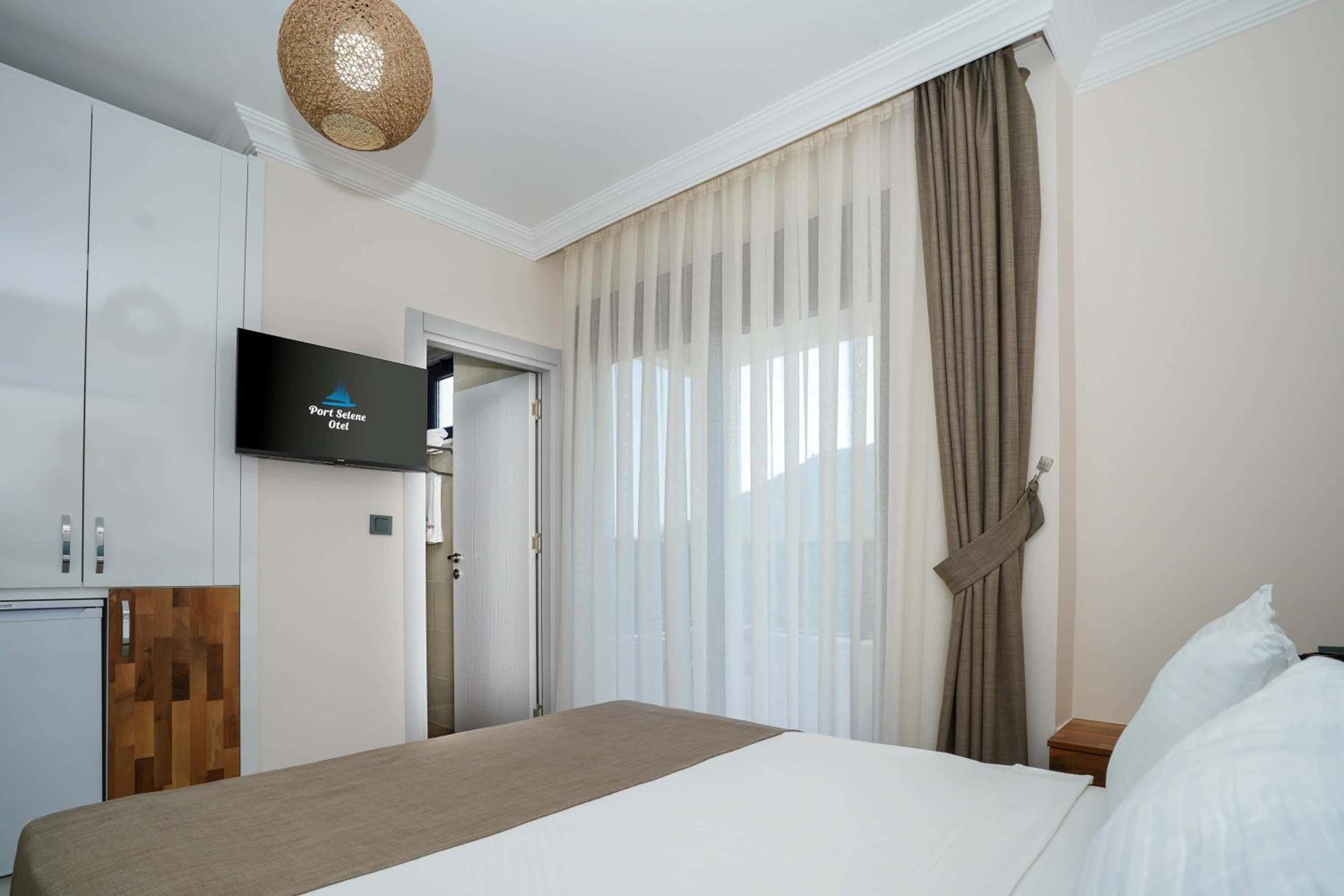 Standard Double Room - Photo 20