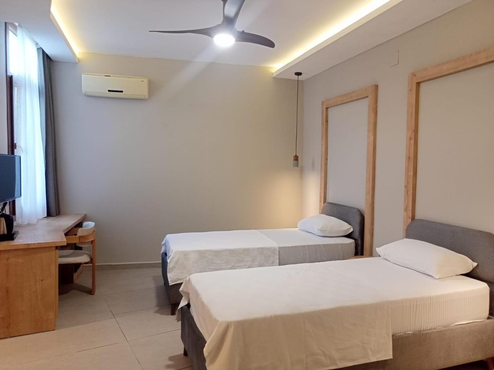 Standard Twin Room with Garden View
