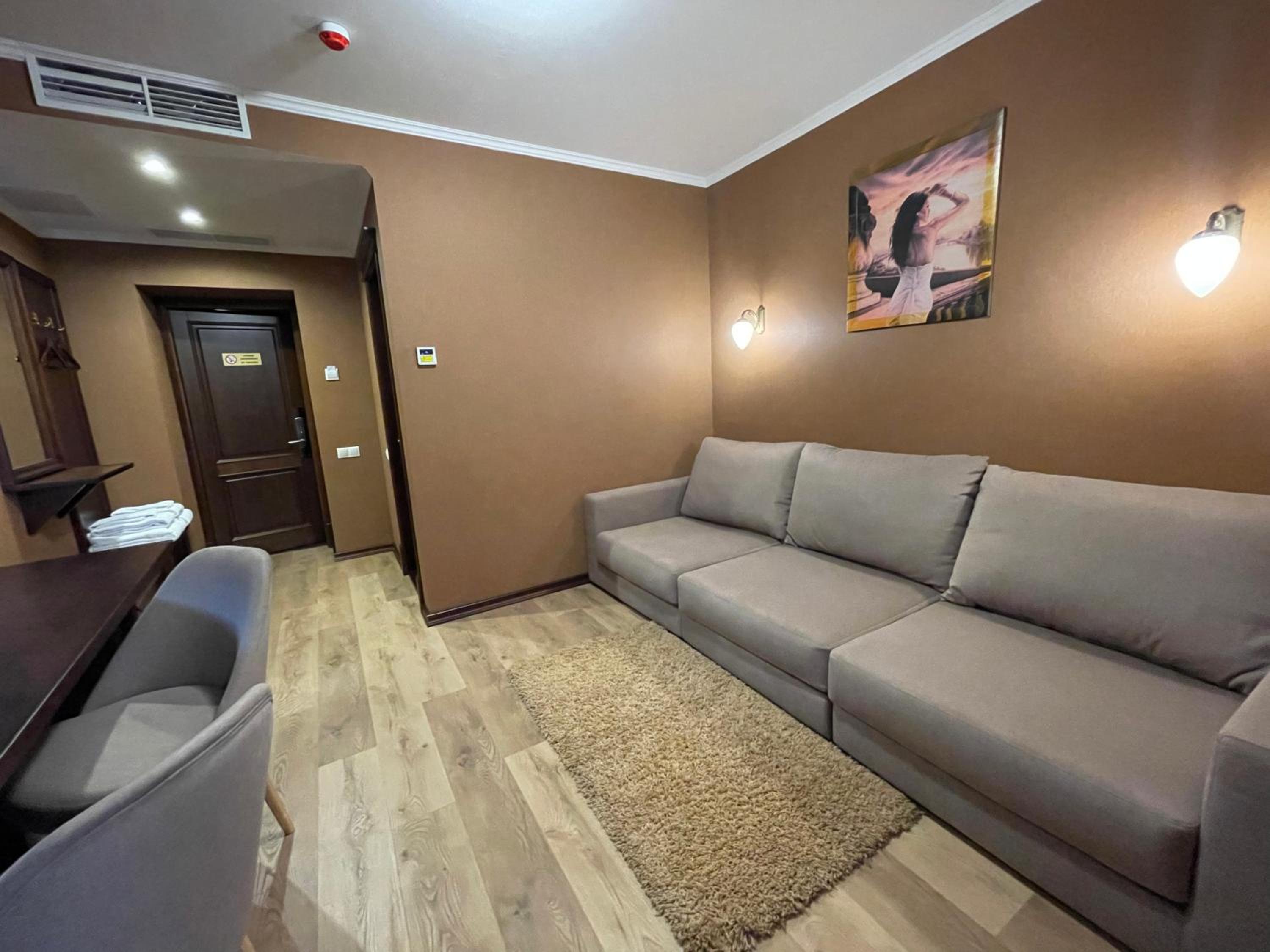 Standard Double Suite photo 2