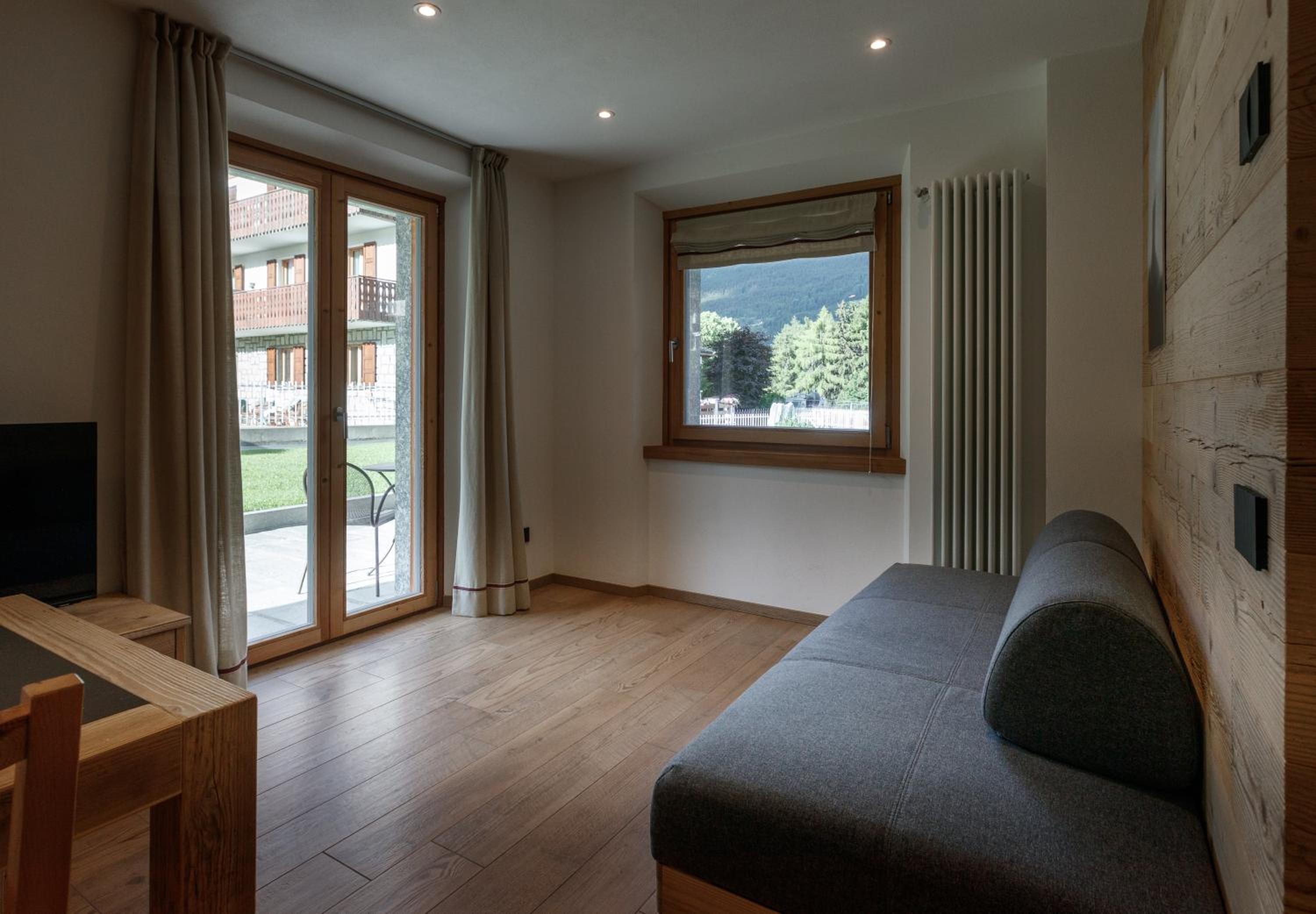 Apartment - Ground Floor photo 2
