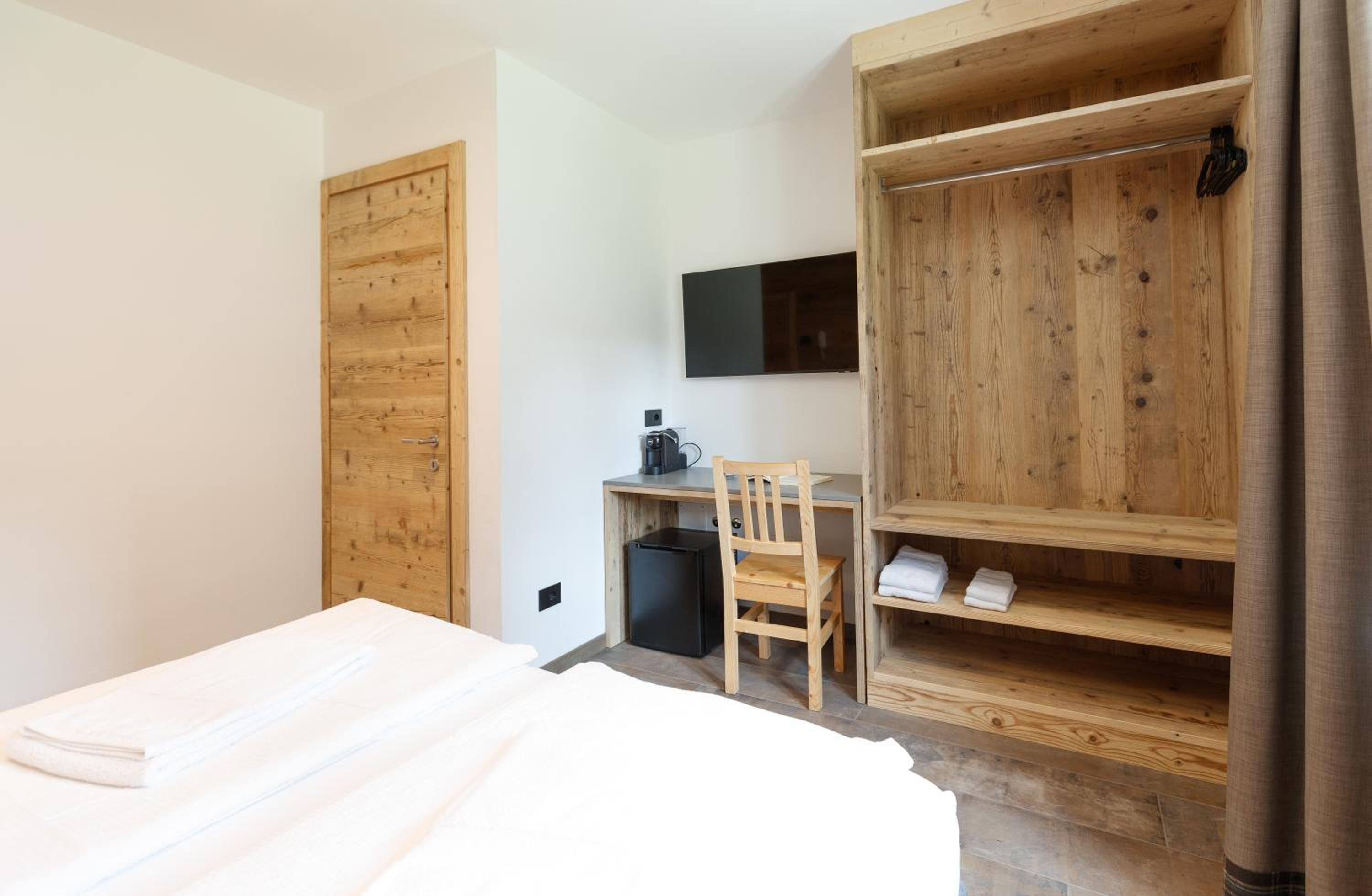 Double or Twin Room photo 1