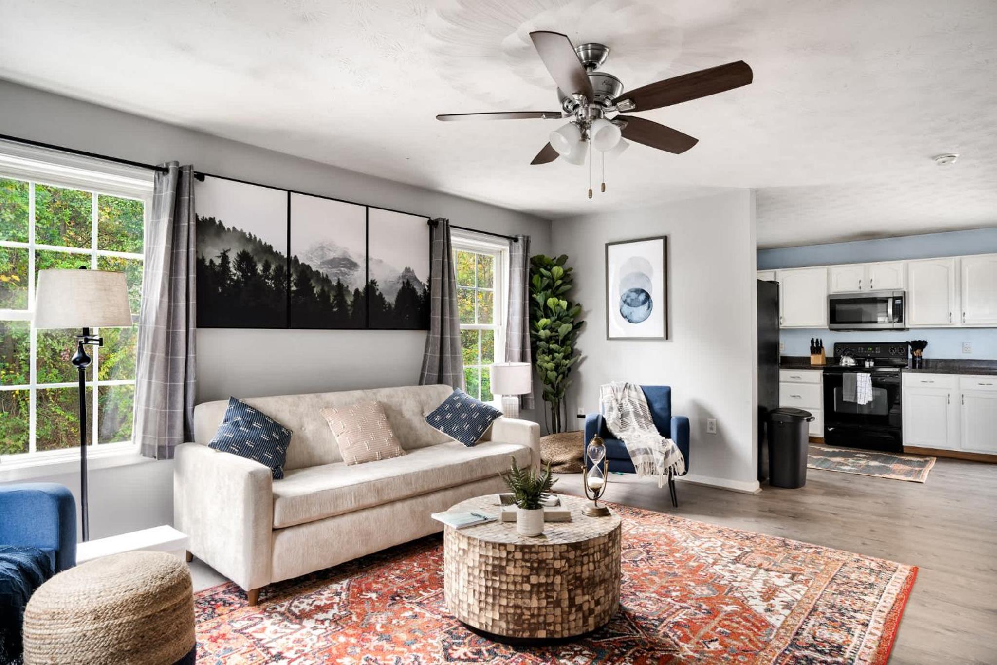Family Room photo 1