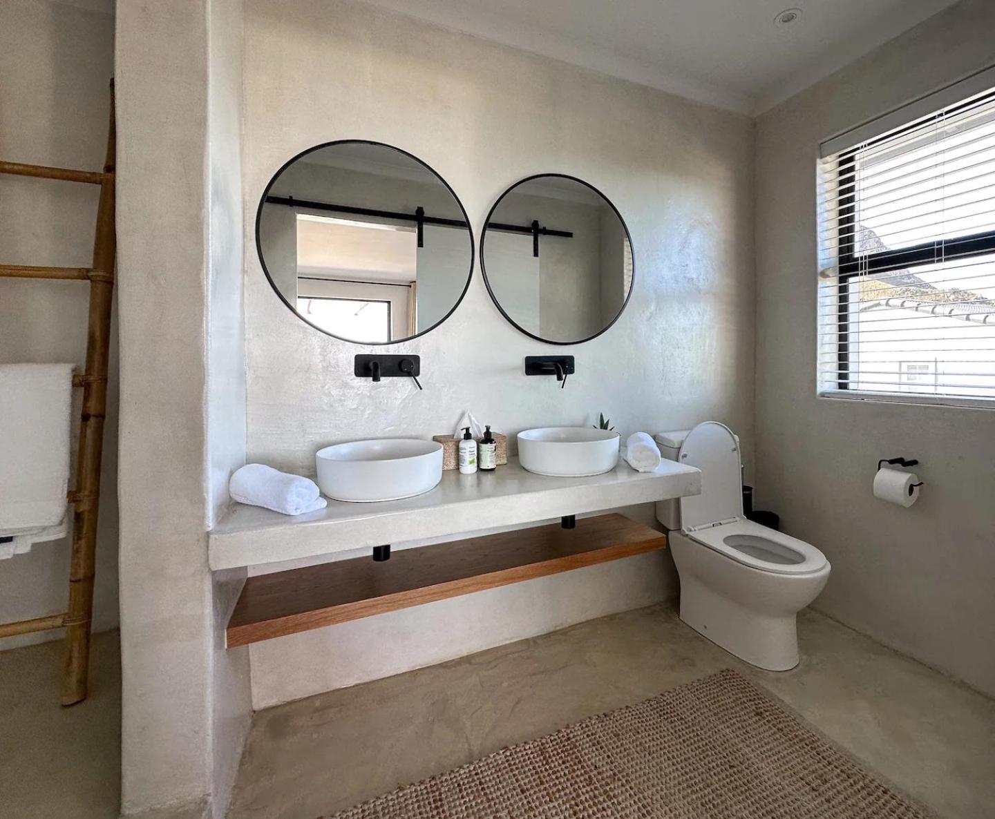 Villa photo 3