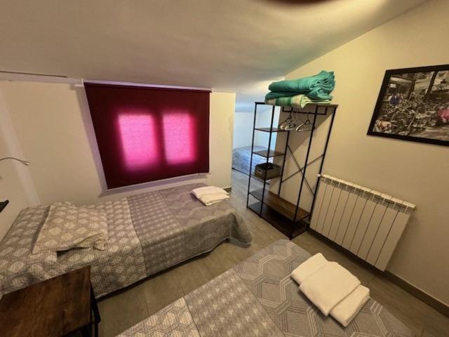 Triple Room with Shared Bathroom photo 2