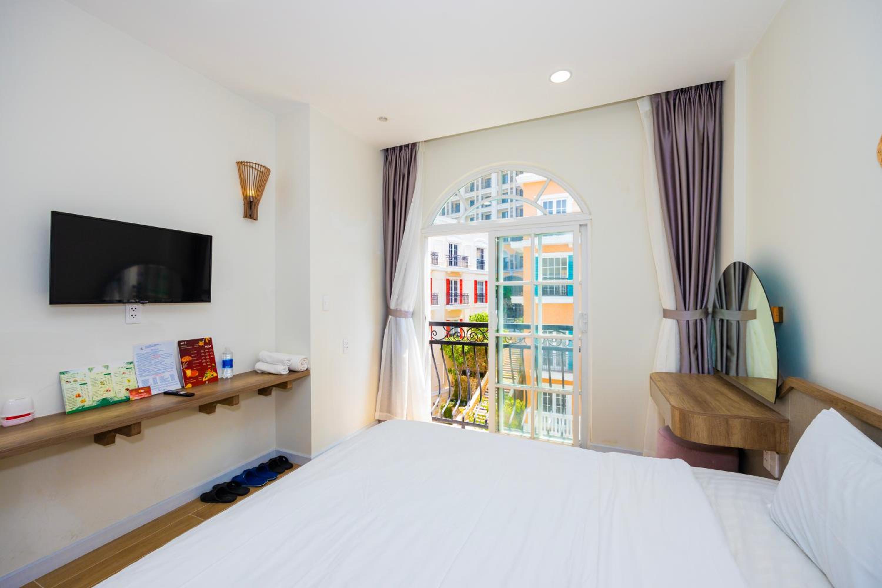 Superior King Room