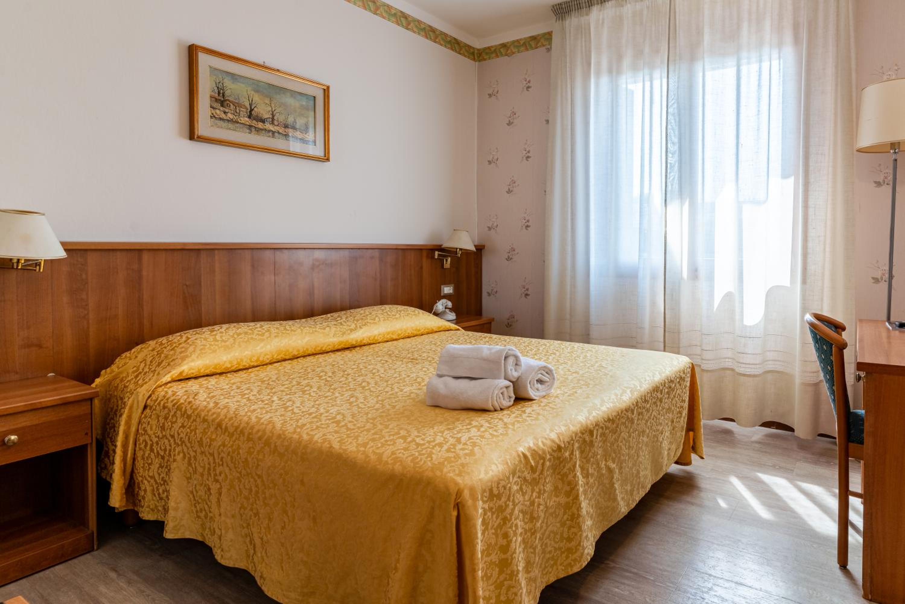 Double Room - Photo 1