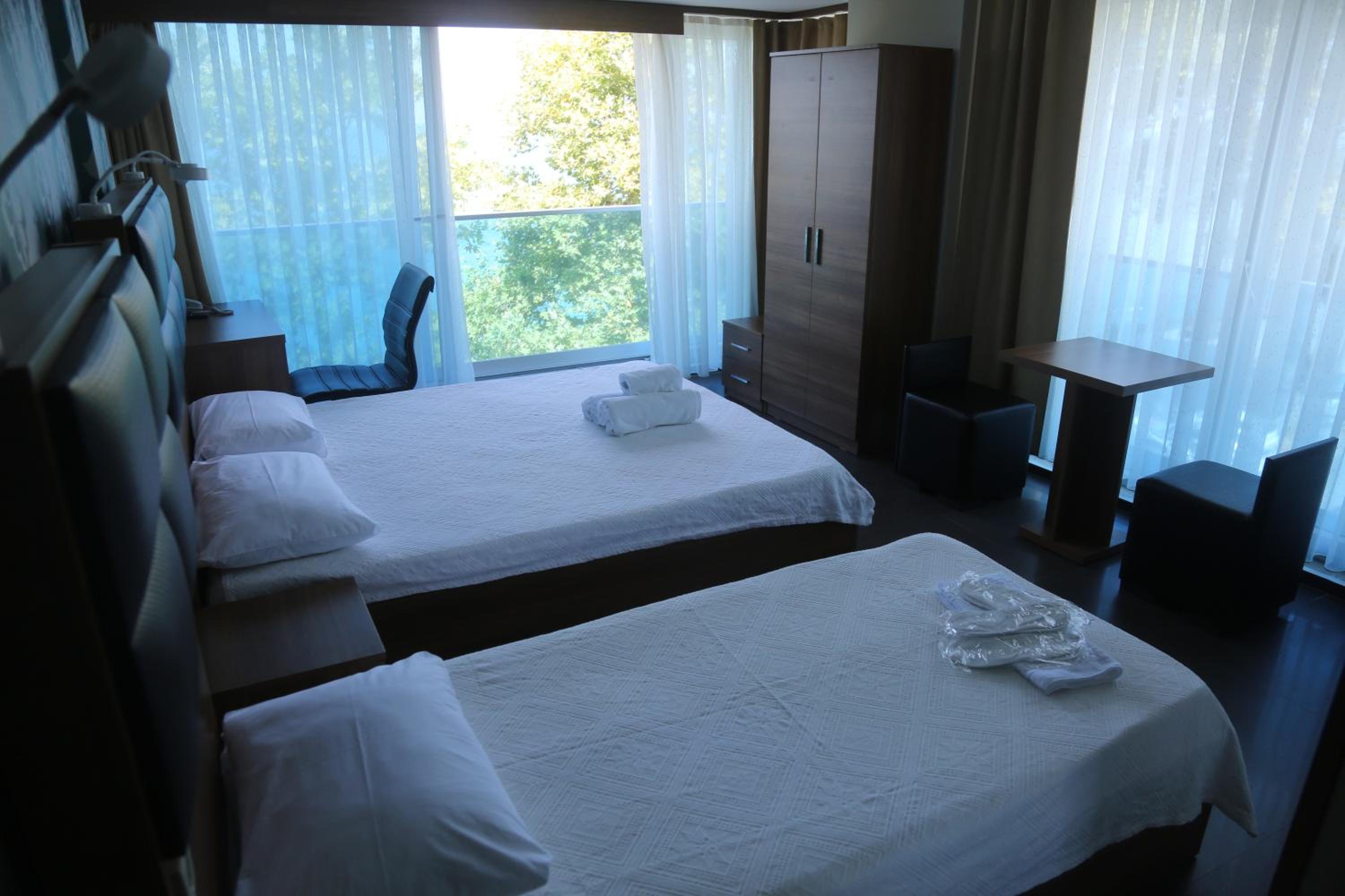 Triple Room with Sea View photo 2