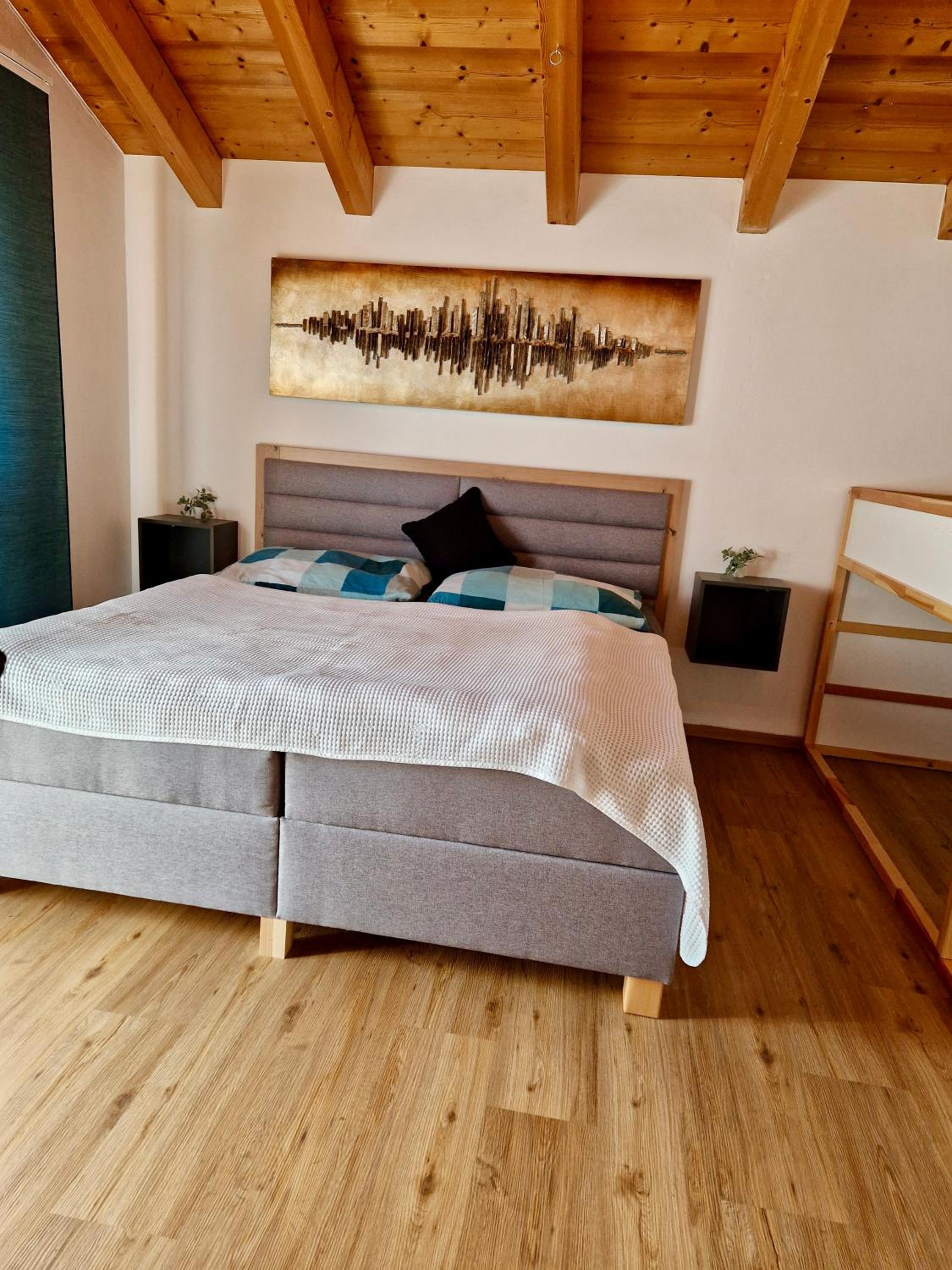 Apartment - Split Level photo 1