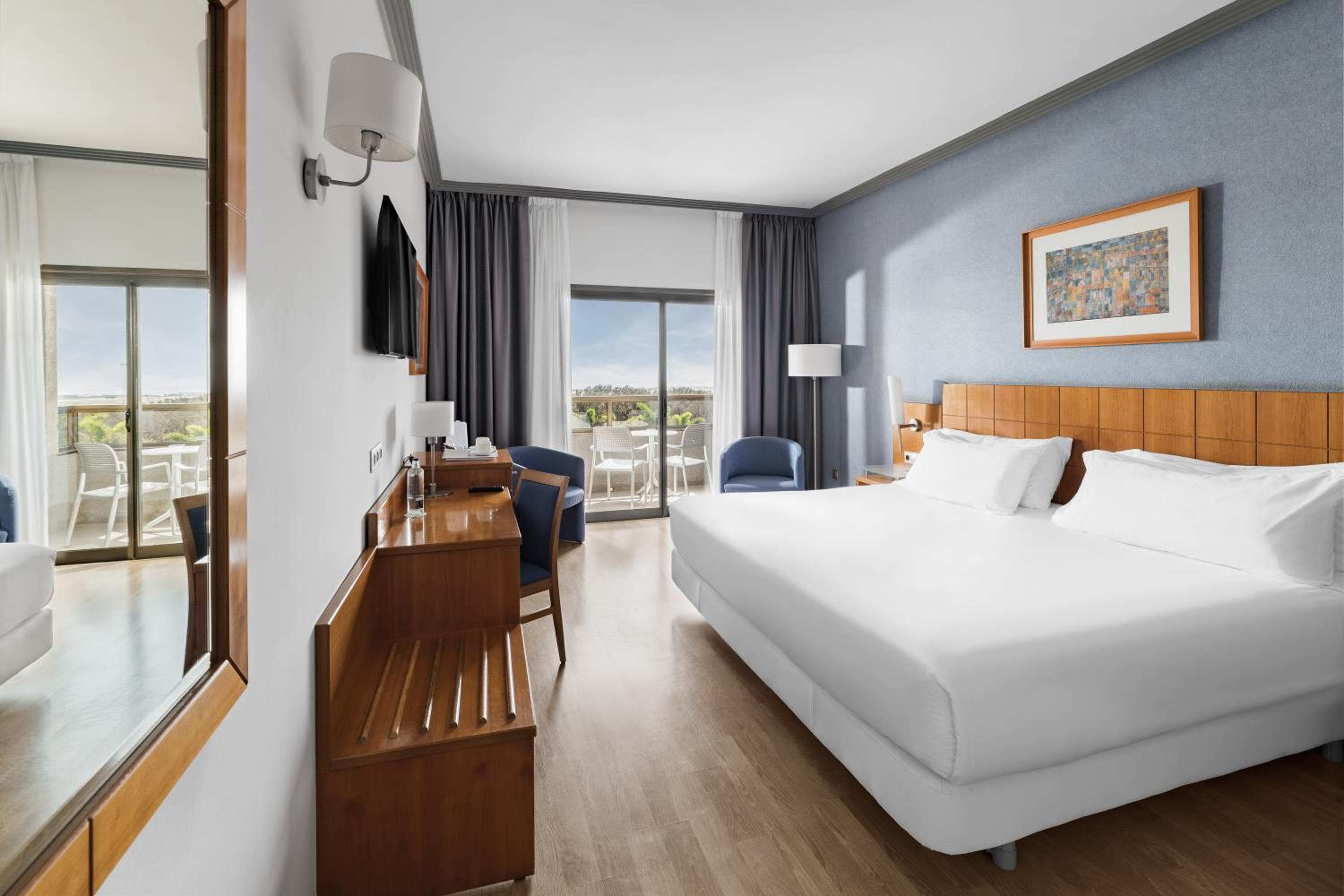 Double or Twin Room (2 Adults) - Photo 1