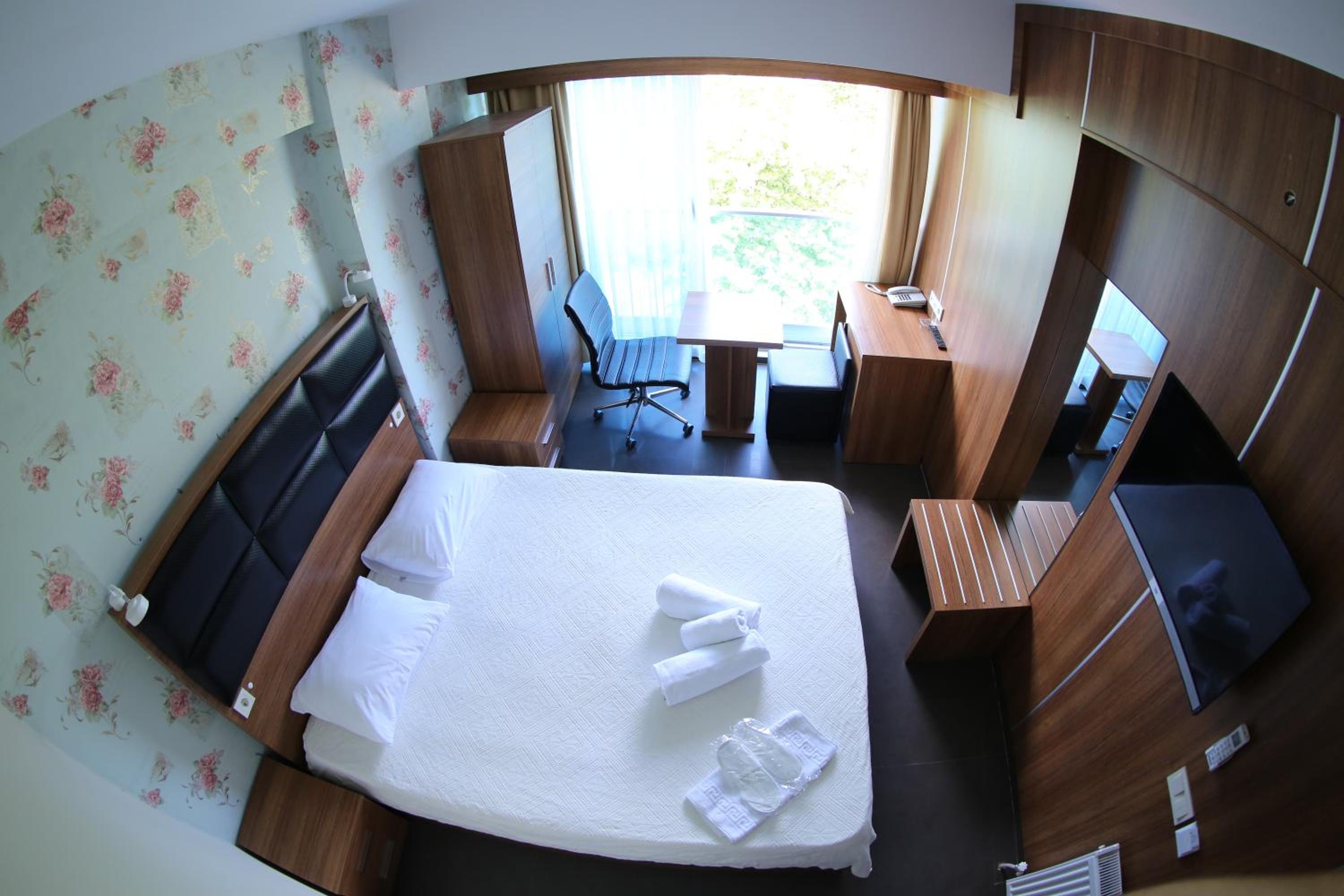 Double Room with Sea View photo 2