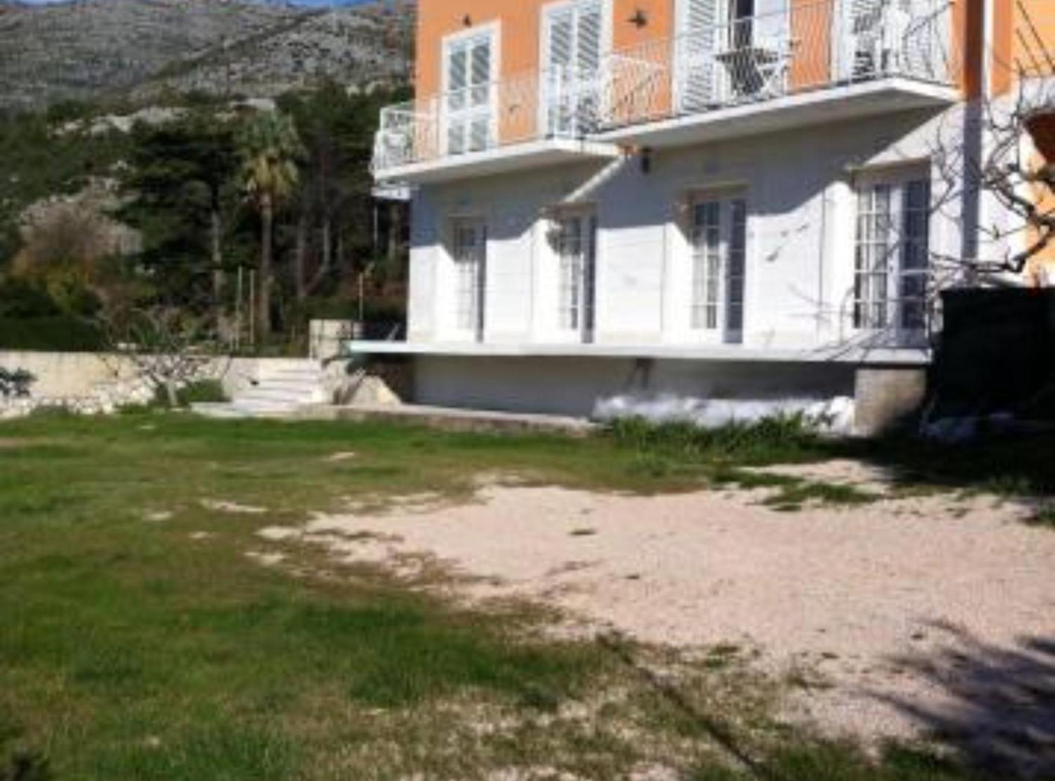One Bedroom Apartment with Sea View photo 3