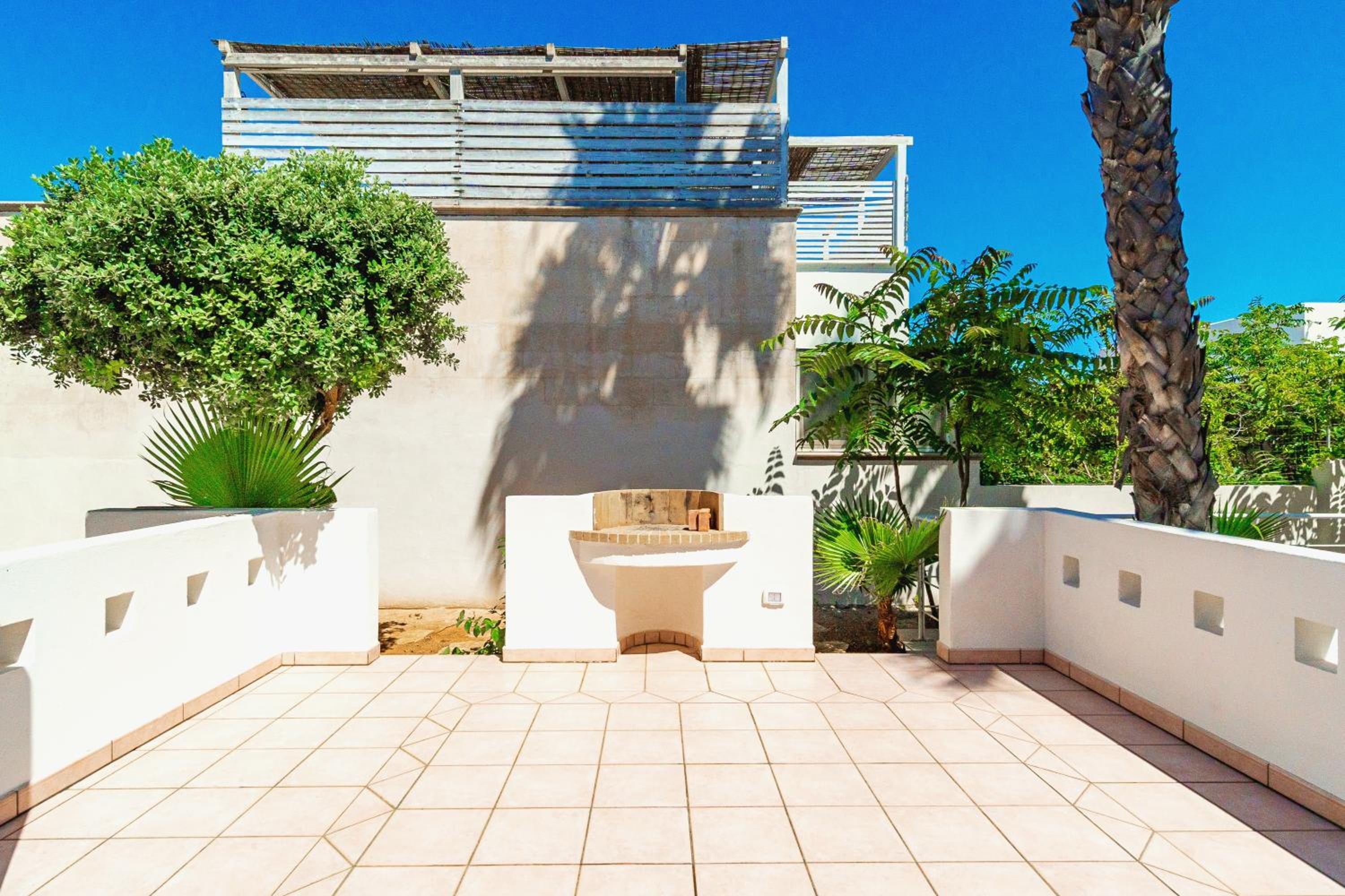 Apartment with Sea View photo 2