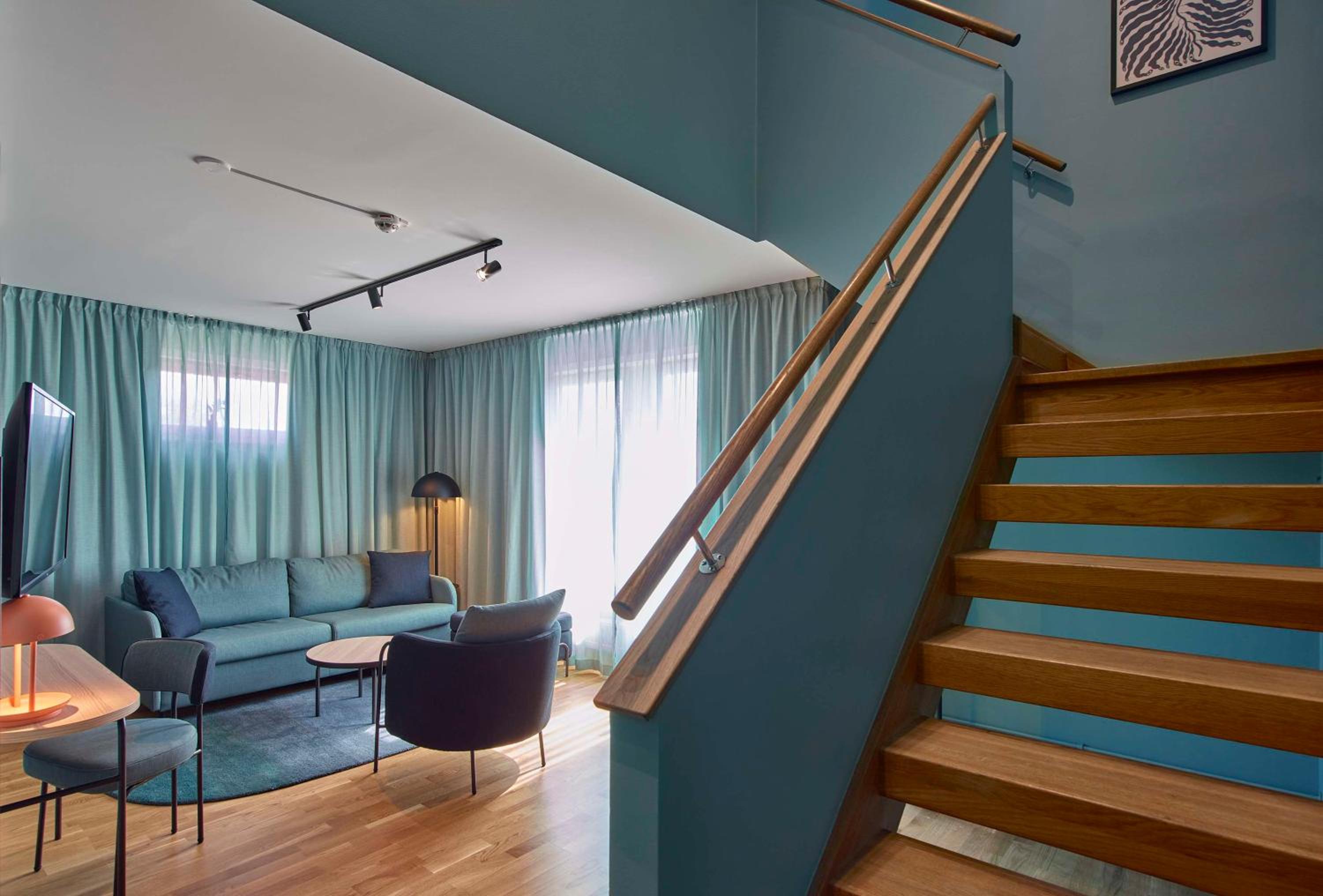 Suite - Photo 3