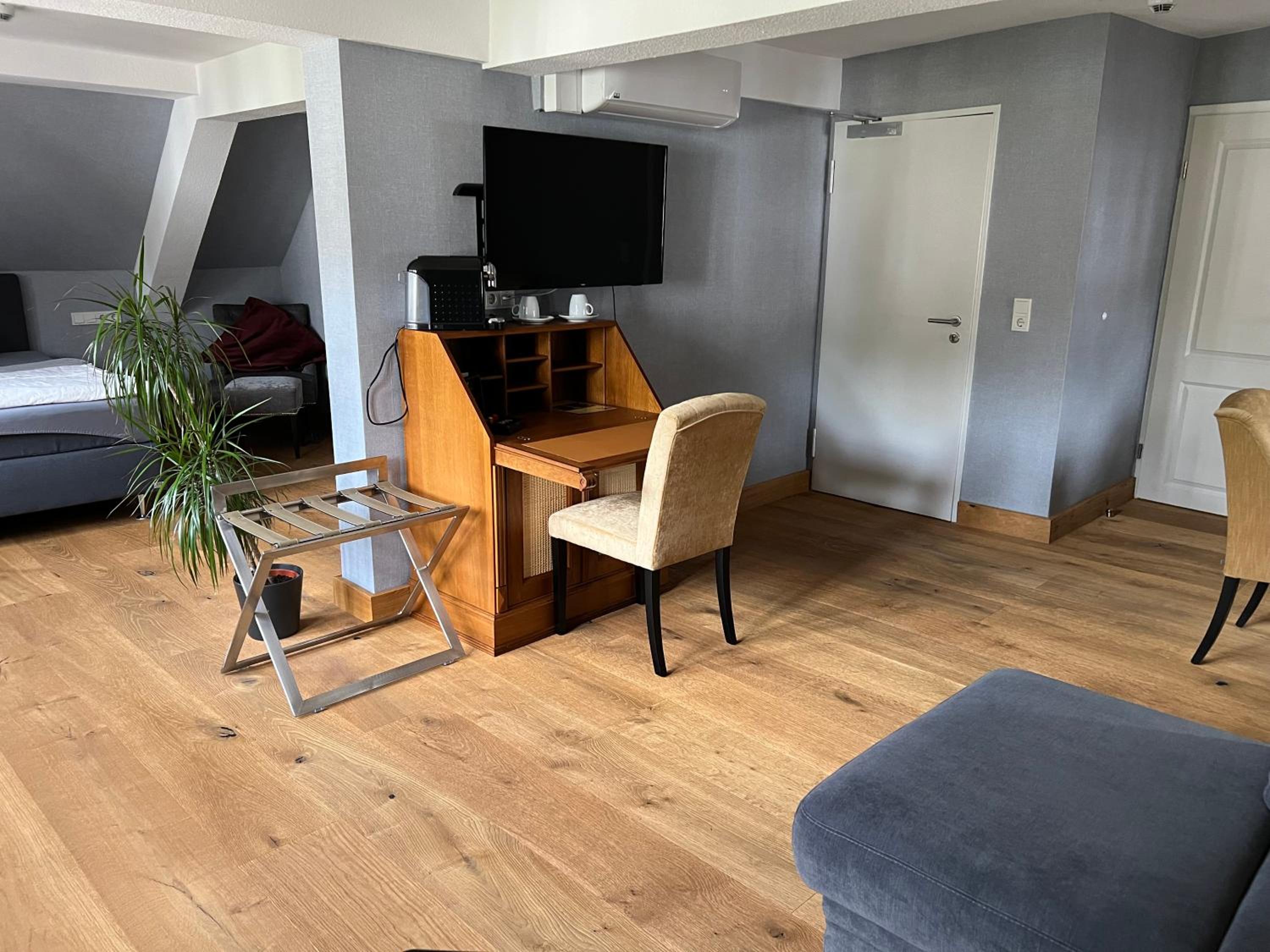 Deluxe Double Room with Bath photo 2