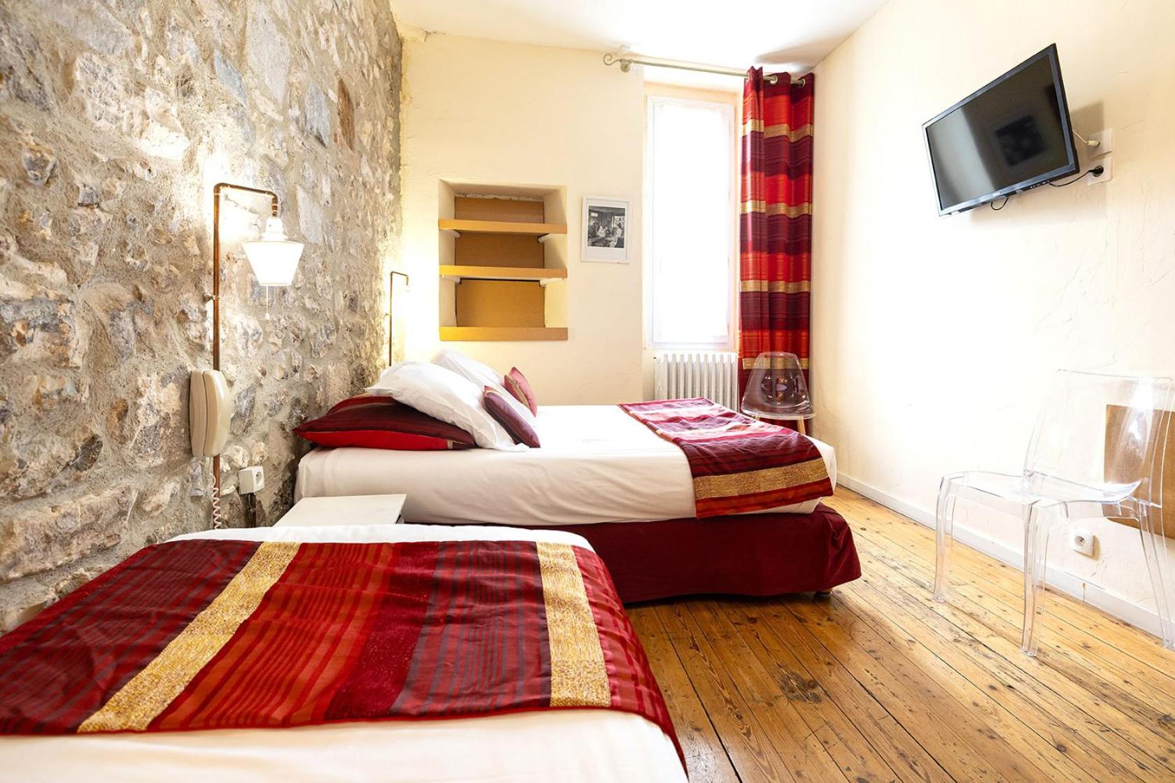 Double or Triple Room photo 3