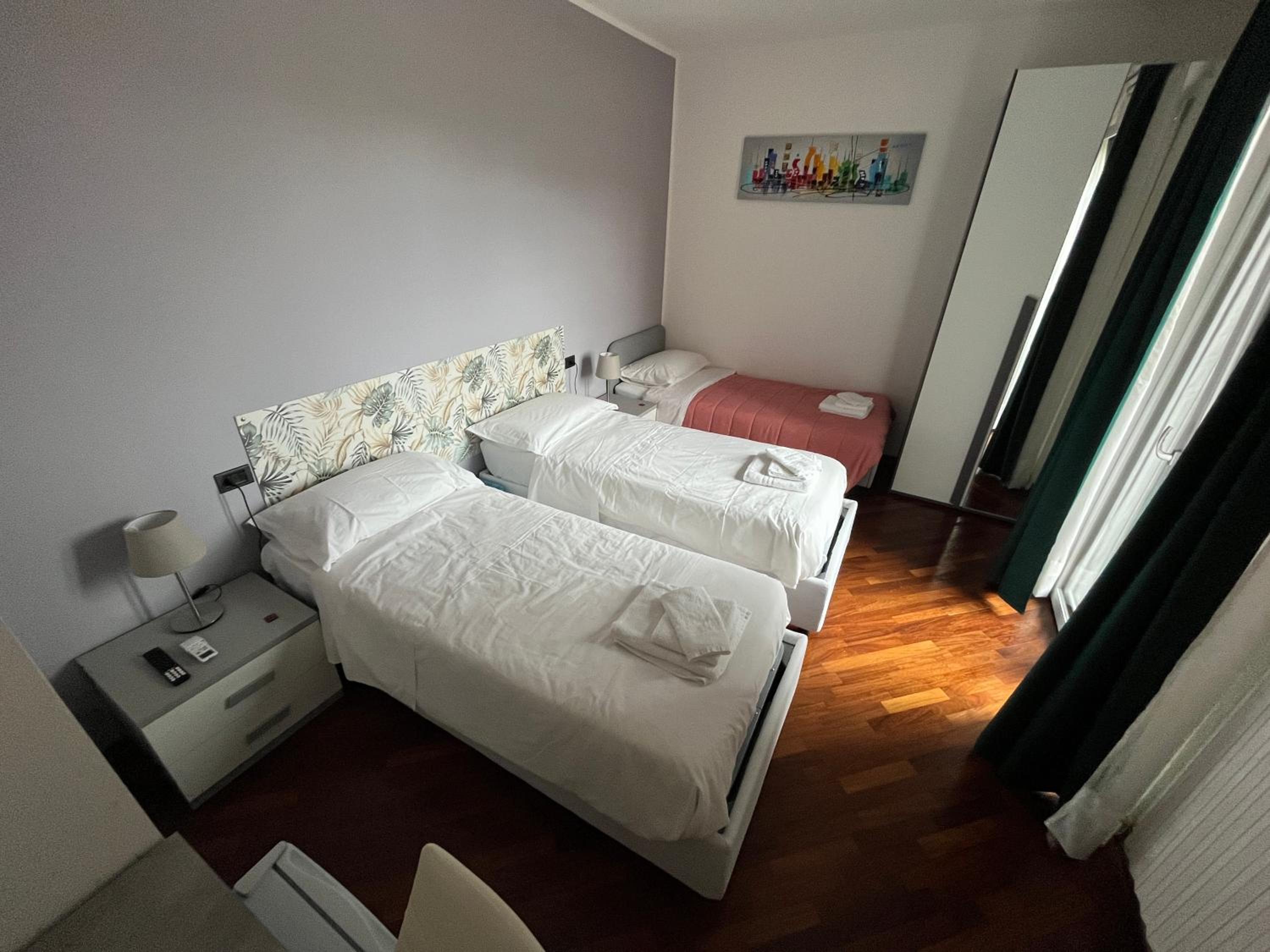 Triple Room with Private Bathroom