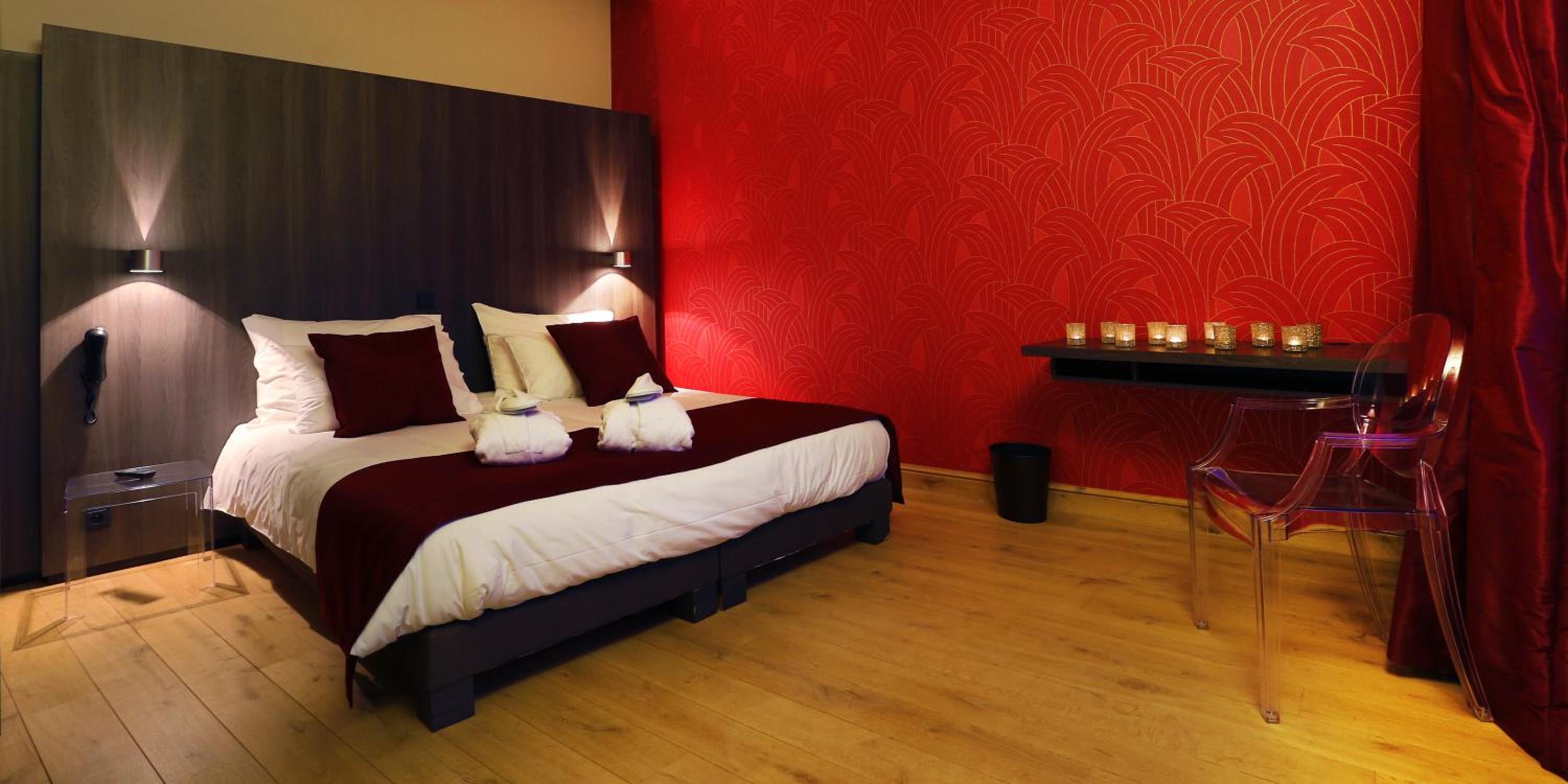 Deluxe Double Room with Bath photo 2