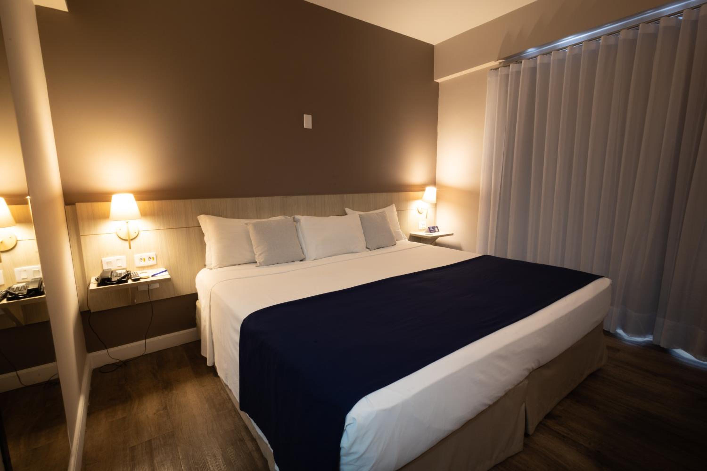 Queen Room - Disability Access
