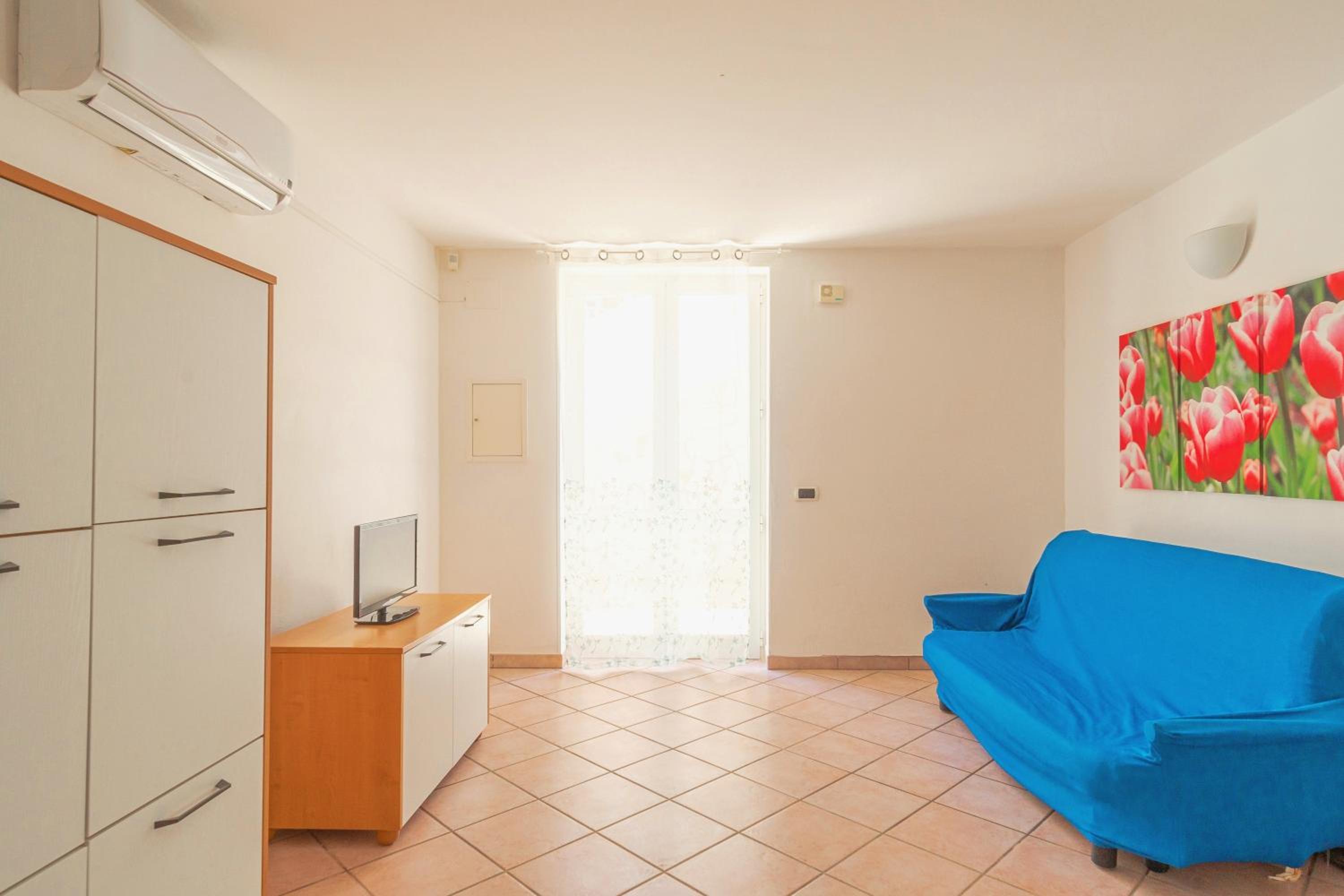 Three-Bedroom Apartment photo 1
