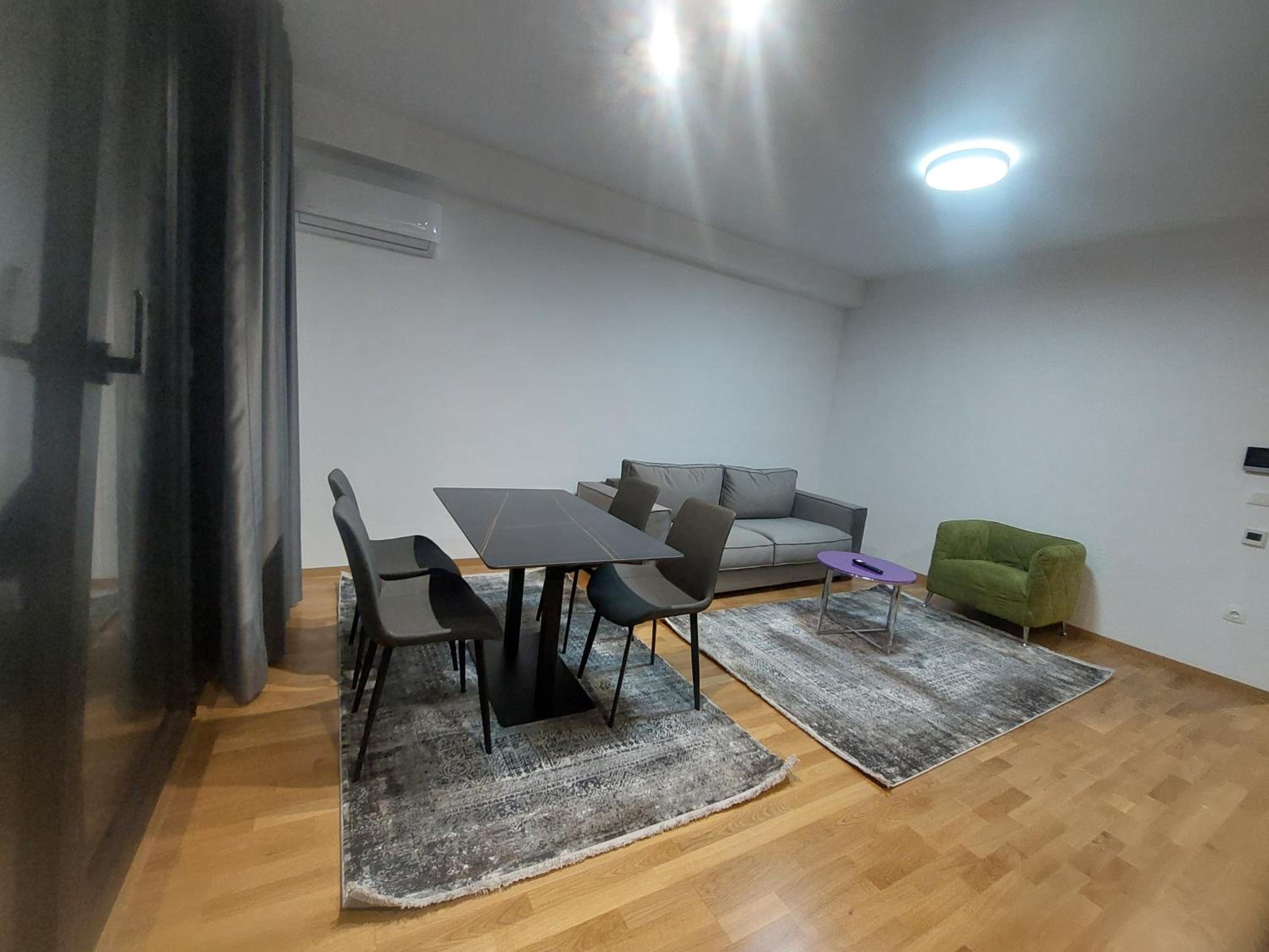 One-Bedroom Apartment with Balcony