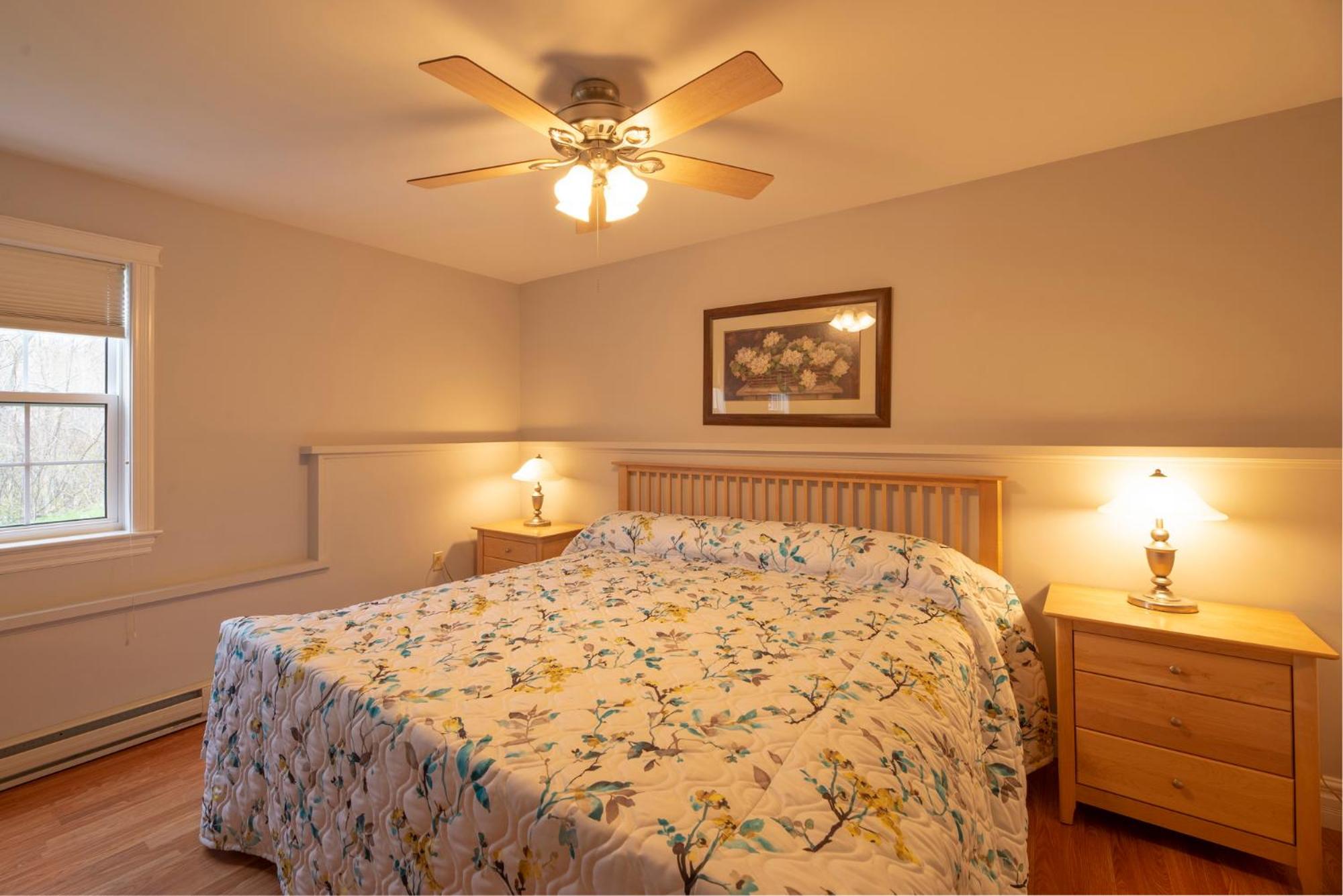 Two-Bedroom Apartment with Lake View - Disability Access