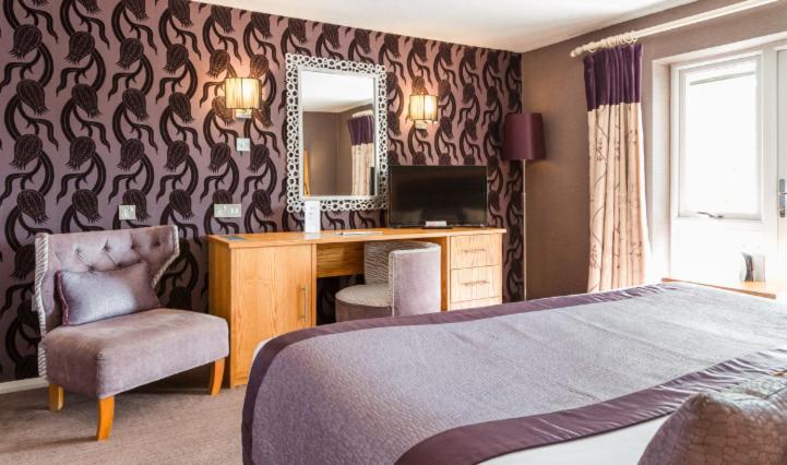 Large Double Room - Photo 3
