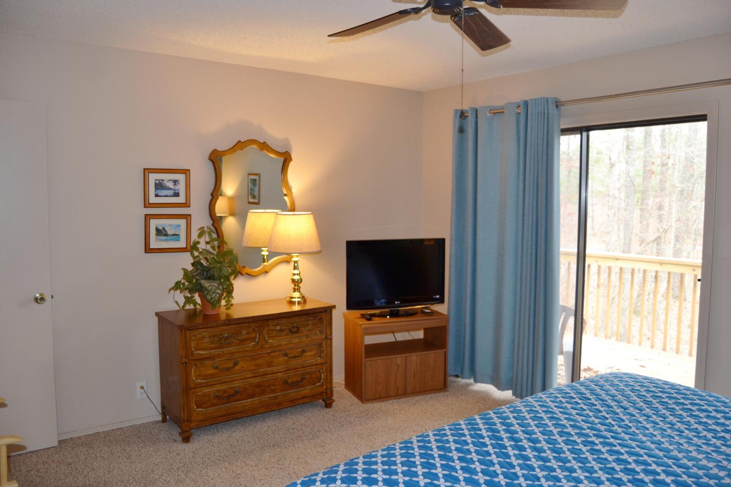 Two-Bedroom Townhouse photo 2
